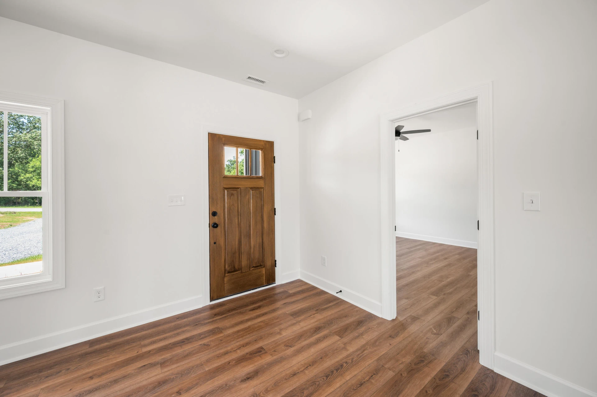 10424 Leesville RD - Photo 4