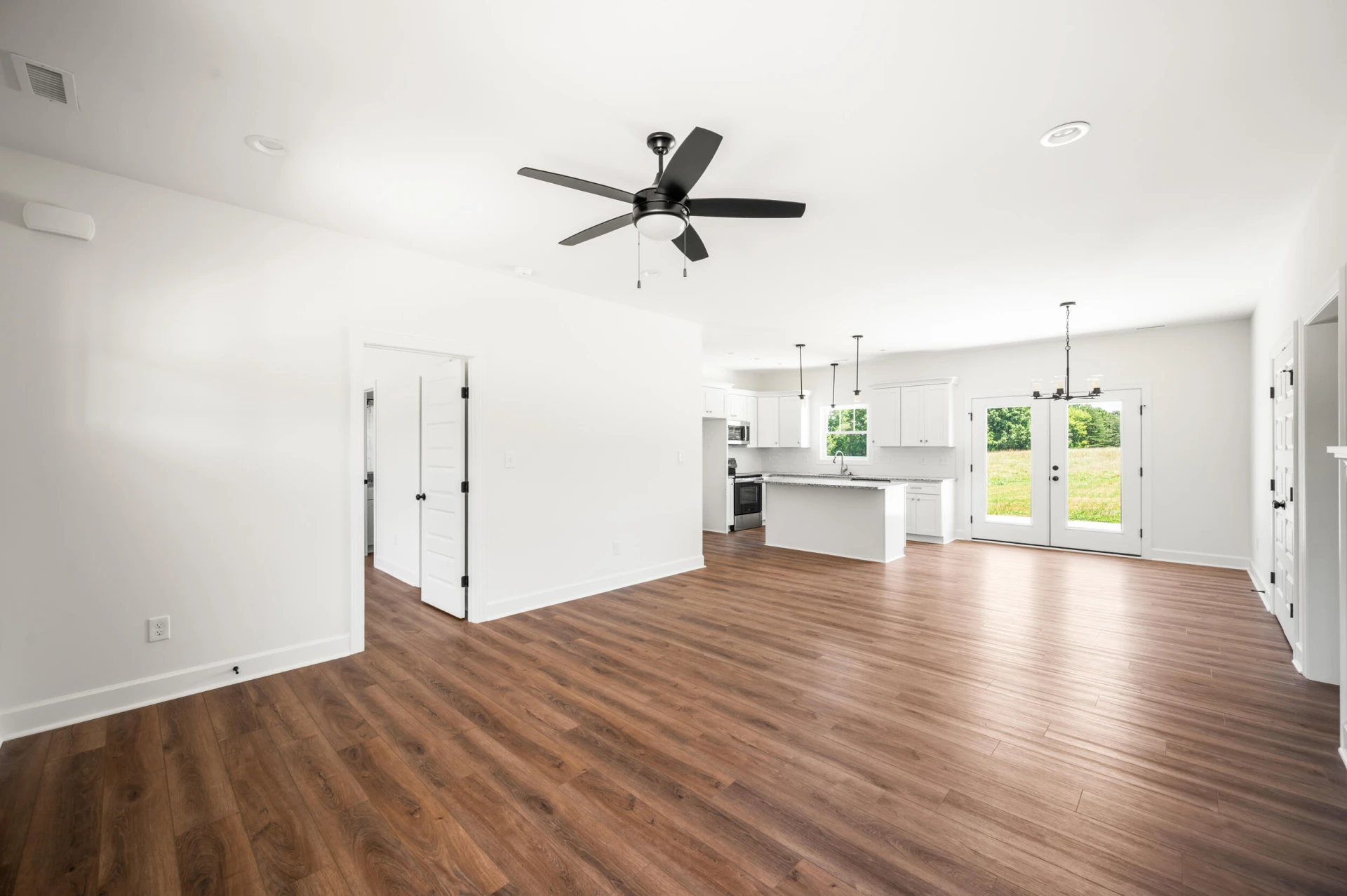 10424 Leesville RD - Photo 7