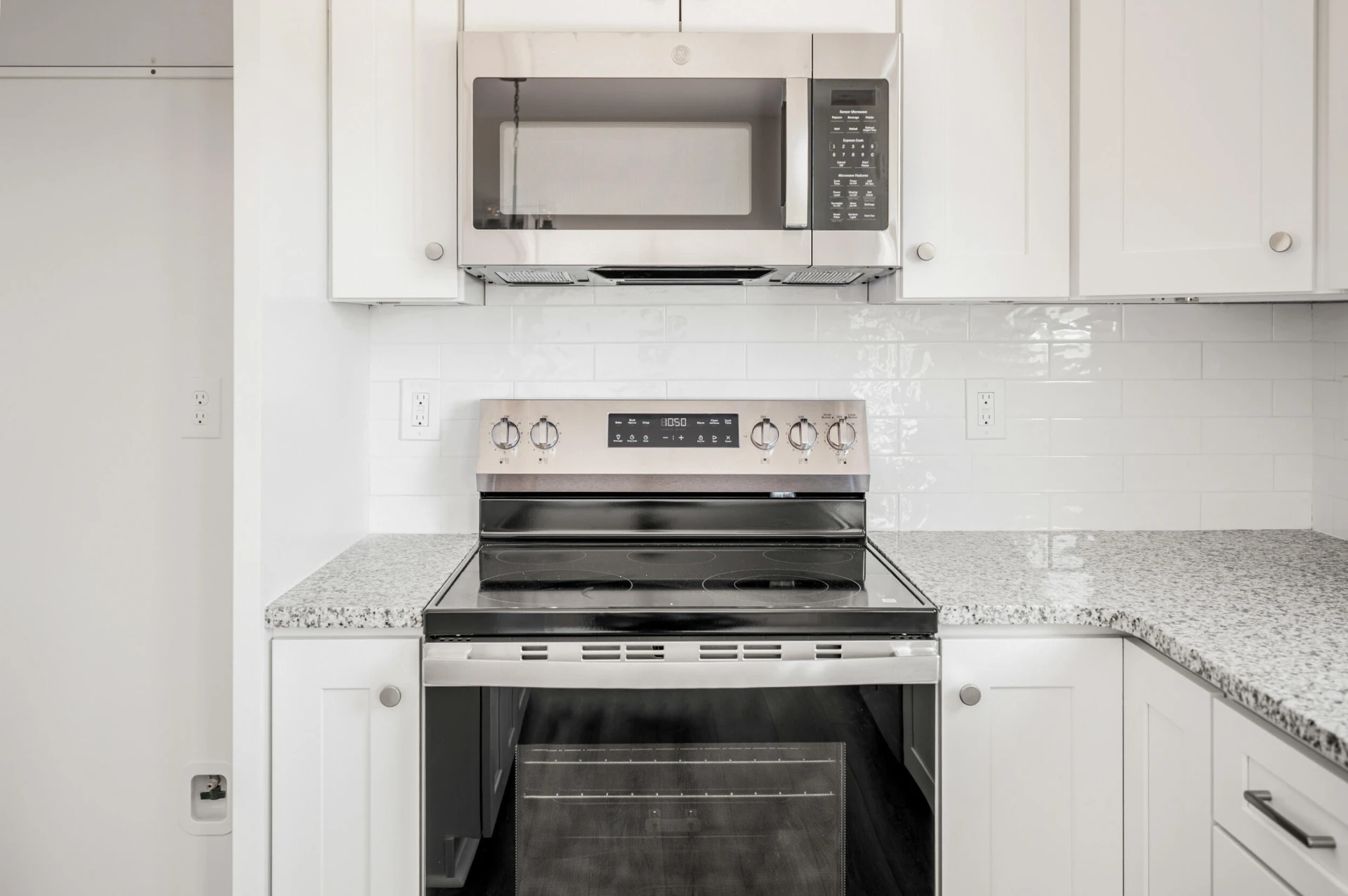 10424 Leesville RD - Photo 12