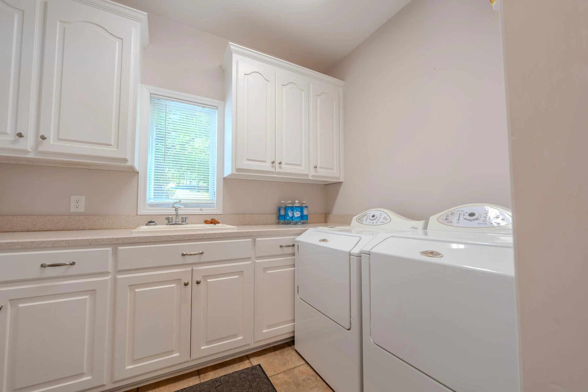 1269 Runaway Bay RD - Photo 21