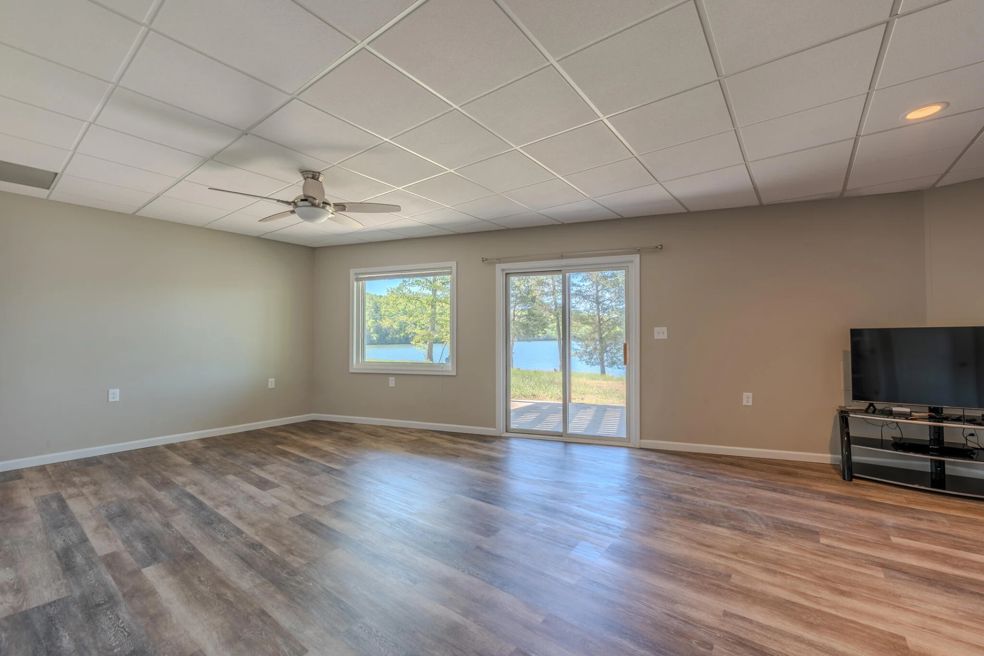 1269 Runaway Bay RD - Photo 41