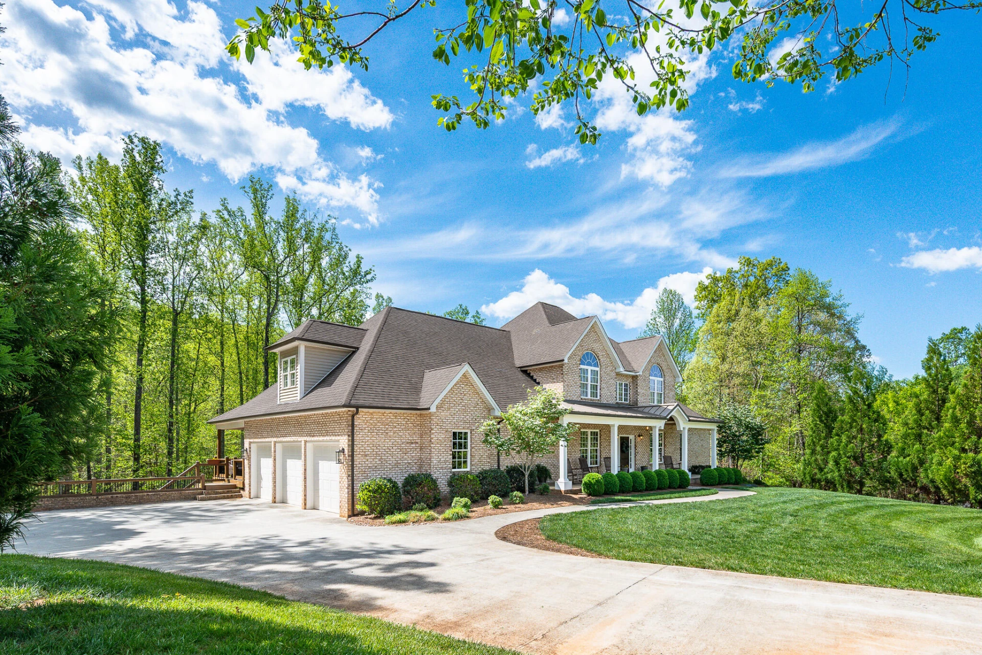 1009 Val Terrace CT - Photo 2