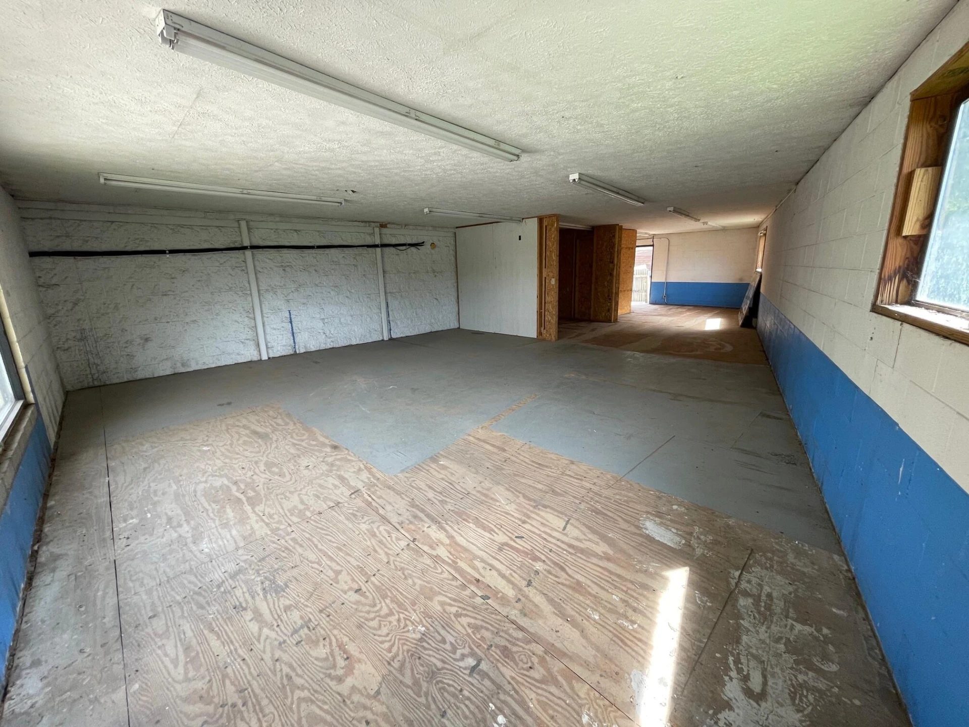 5976 Virginia AVE - Photo 16