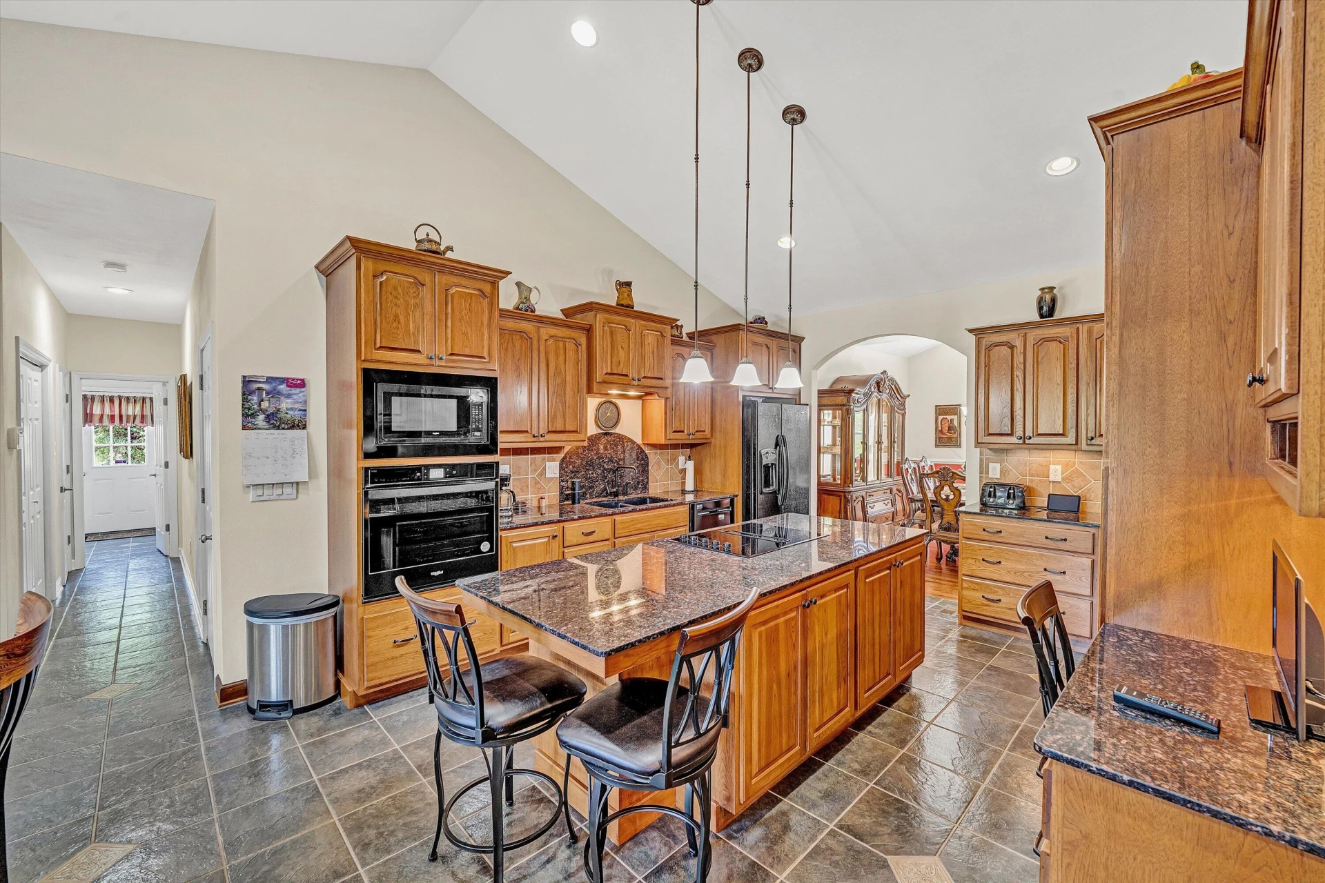 137 Whispering Meadows LN - Photo 15