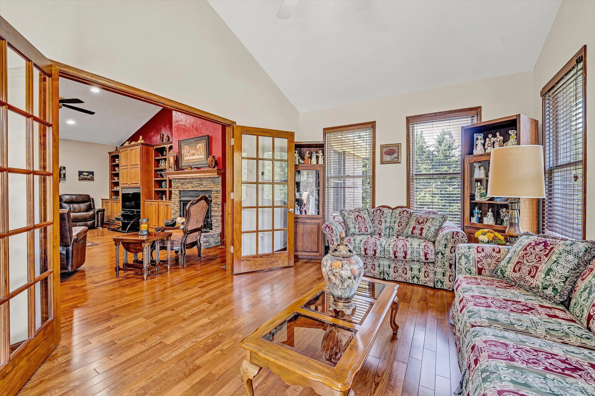 137 Whispering Meadows LN - Photo 21