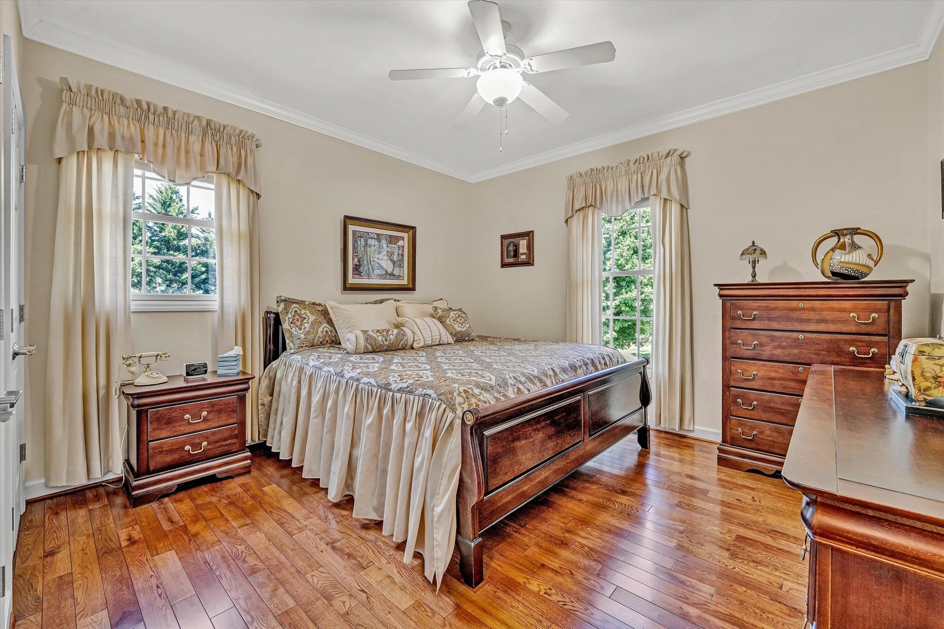 137 Whispering Meadows LN - Photo 35