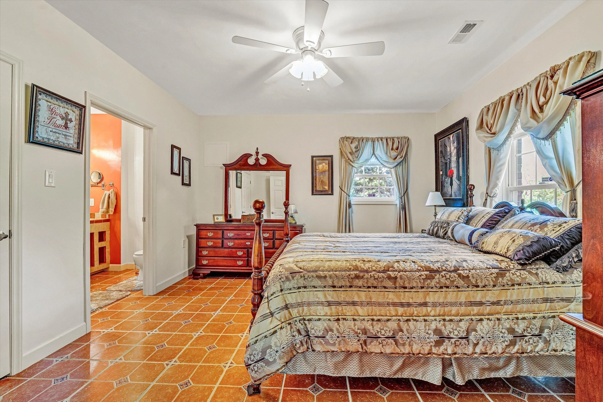 137 Whispering Meadows LN - Photo 41