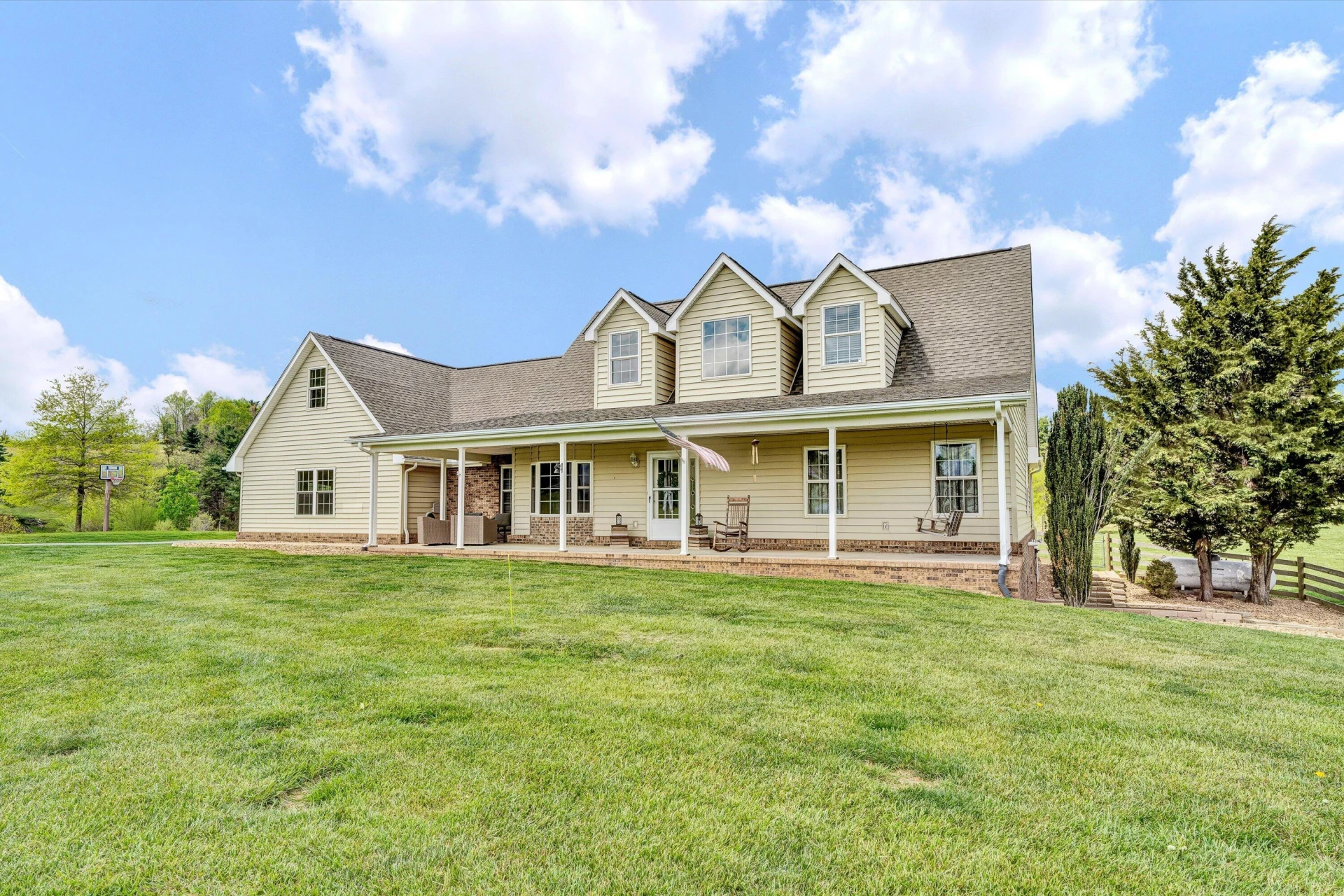 1757 Daniels Run RD NE - Photo 2
