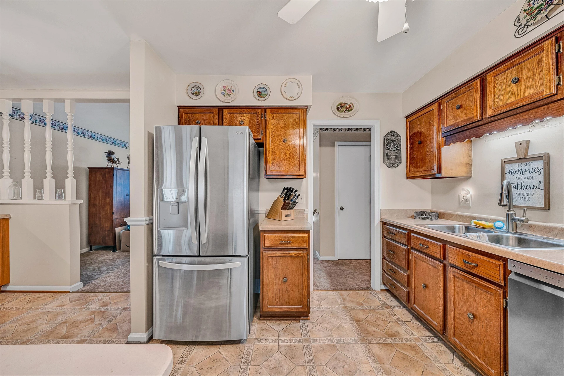 3033 Parham DR - Photo 10