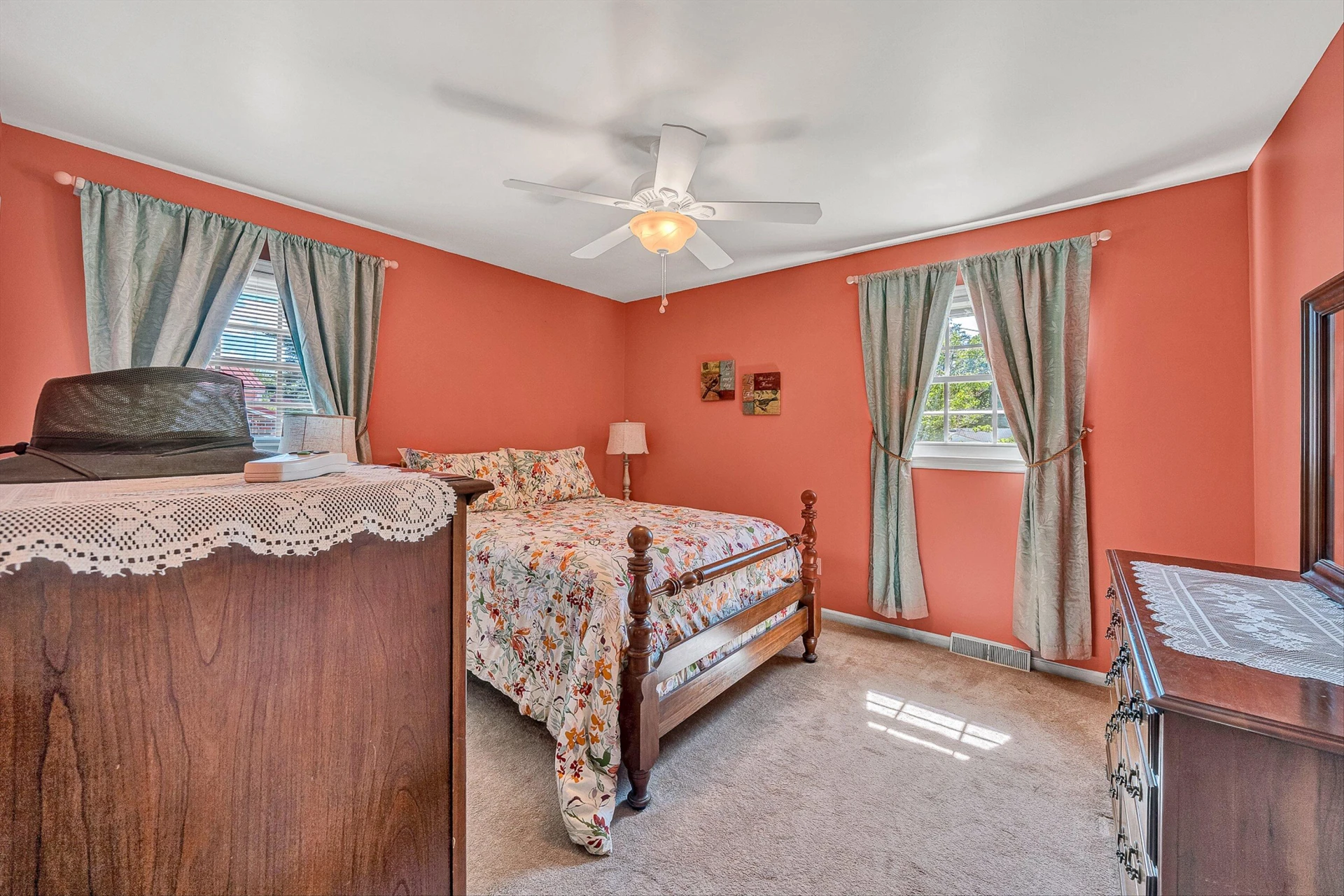 3033 Parham DR - Photo 15
