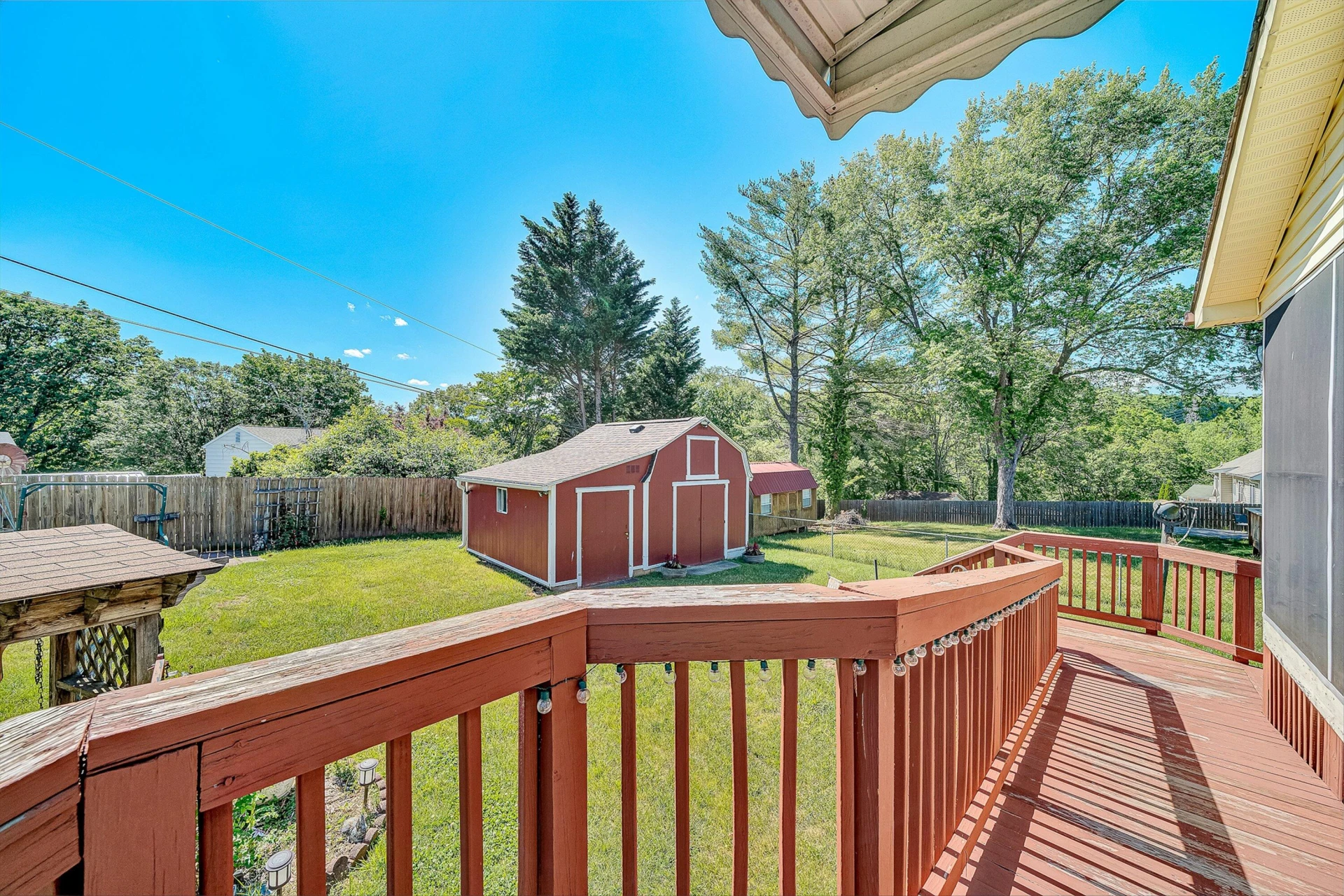 3033 Parham DR - Photo 33