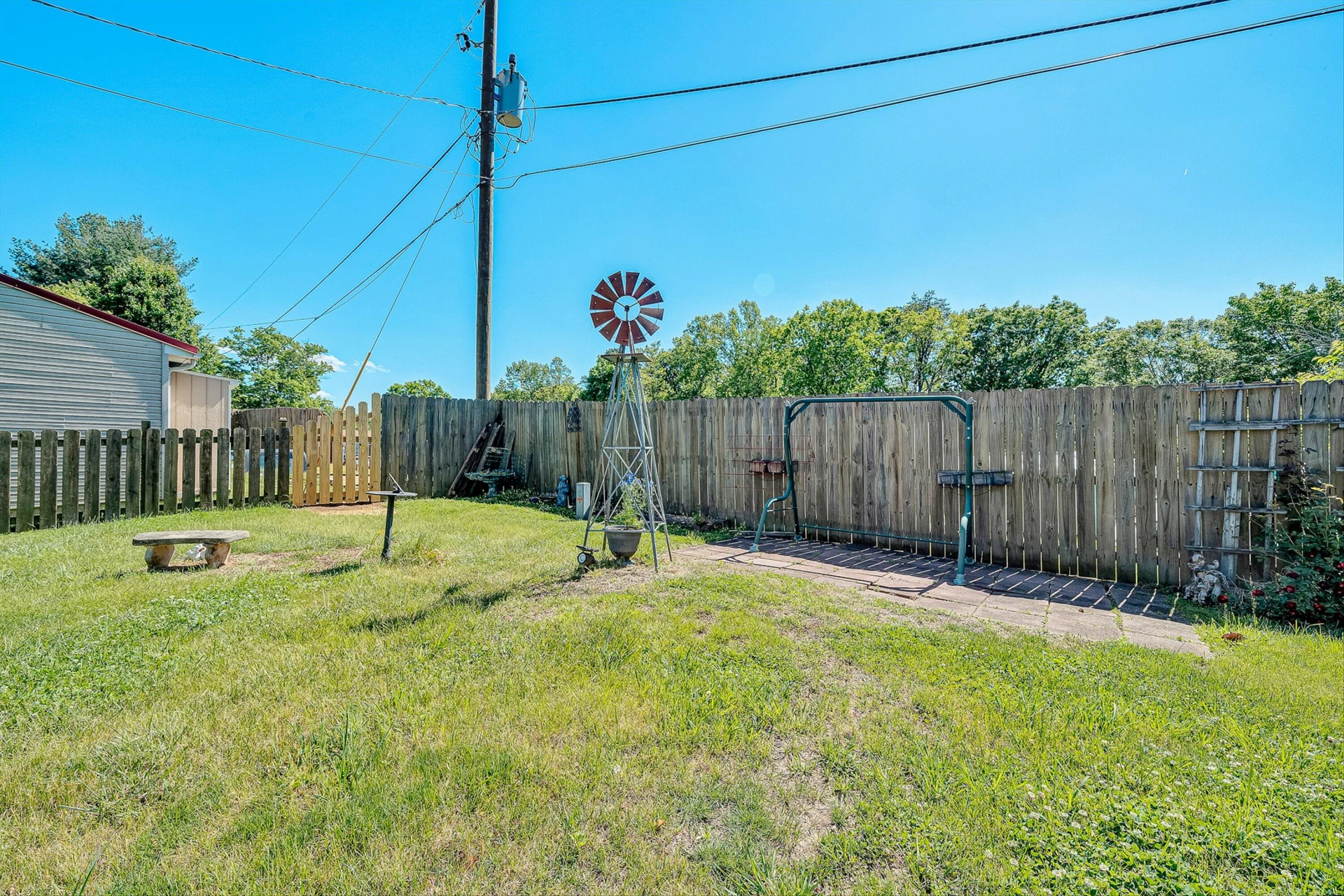 3033 Parham DR - Photo 35