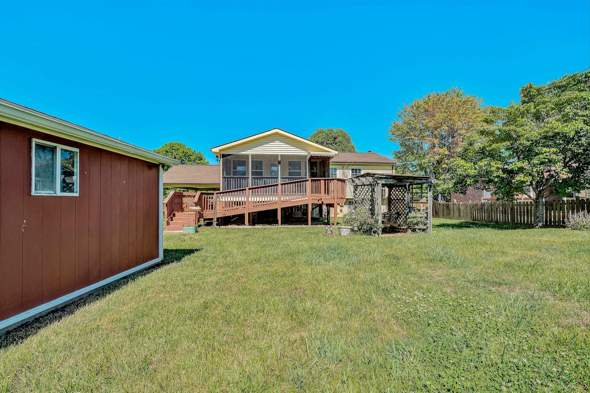3033 Parham DR - Photo 40