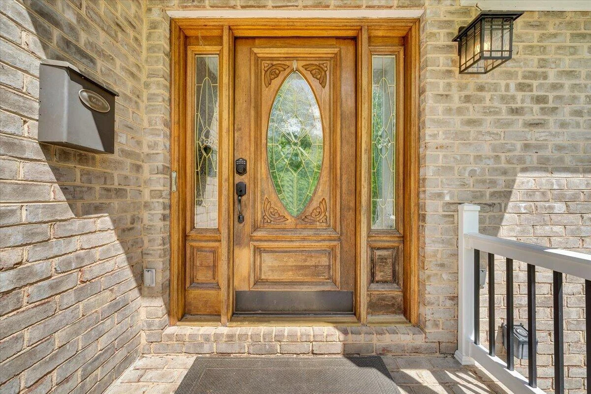 4620 Carvins Cove RD - Photo 2