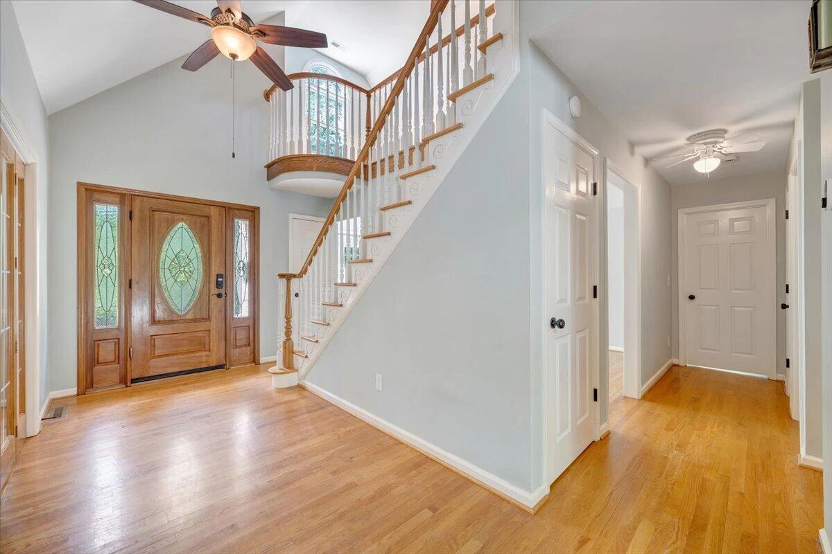 4620 Carvins Cove RD - Photo 4