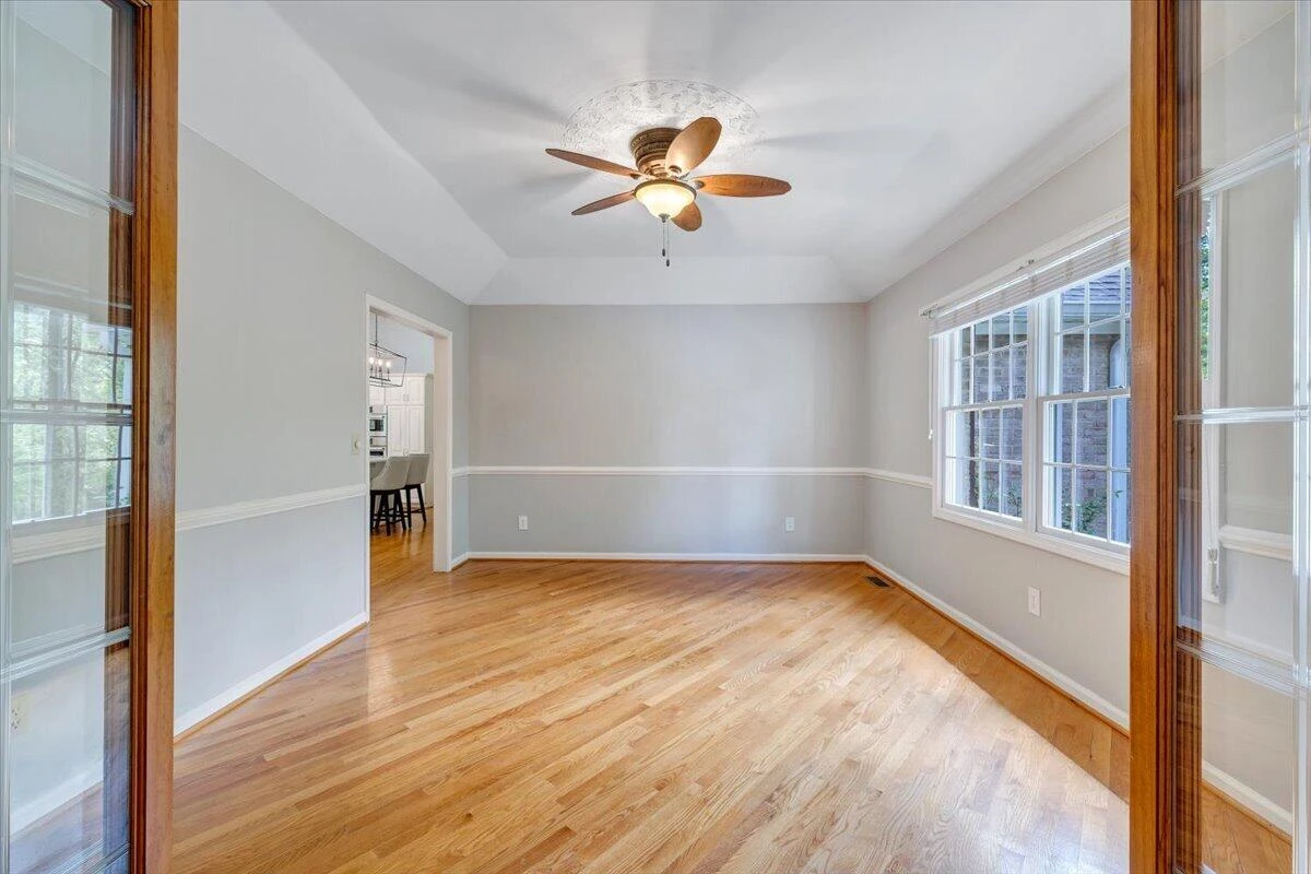 4620 Carvins Cove RD - Photo 6