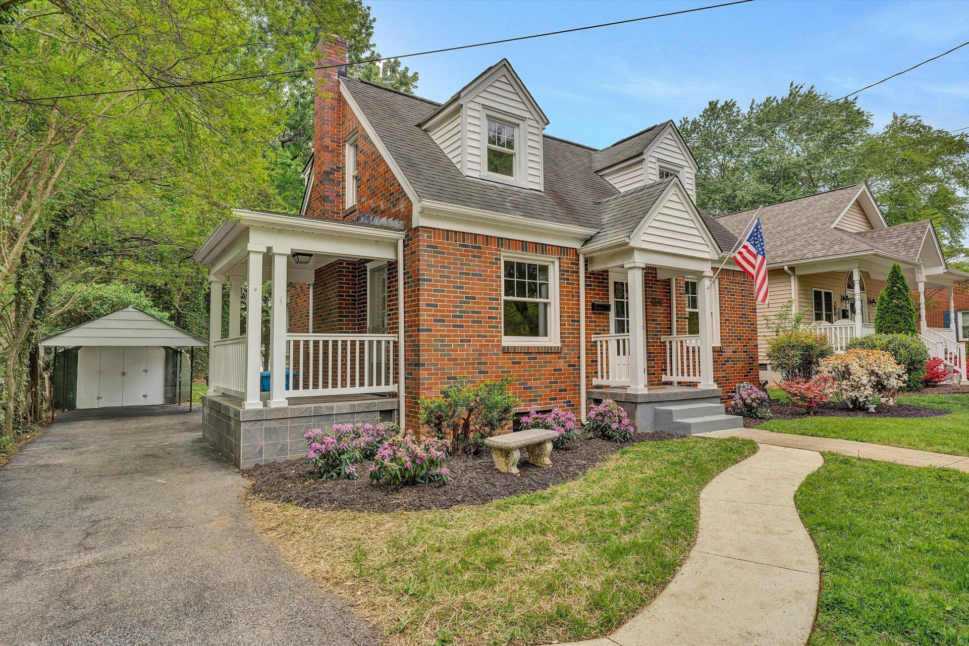 3336 Collingwood ST NE - Photo 3