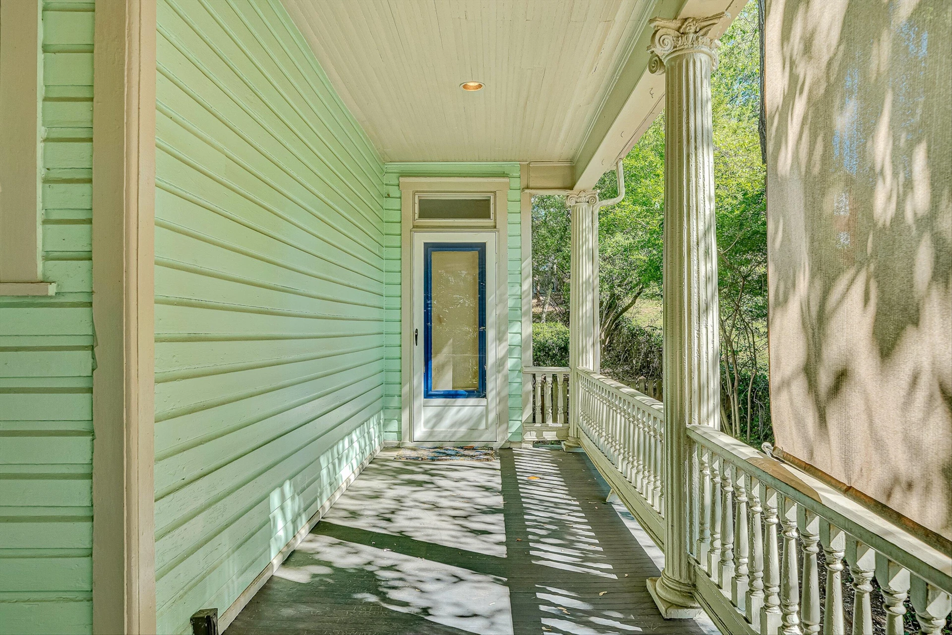 519 Woods AVE SW - Photo 6