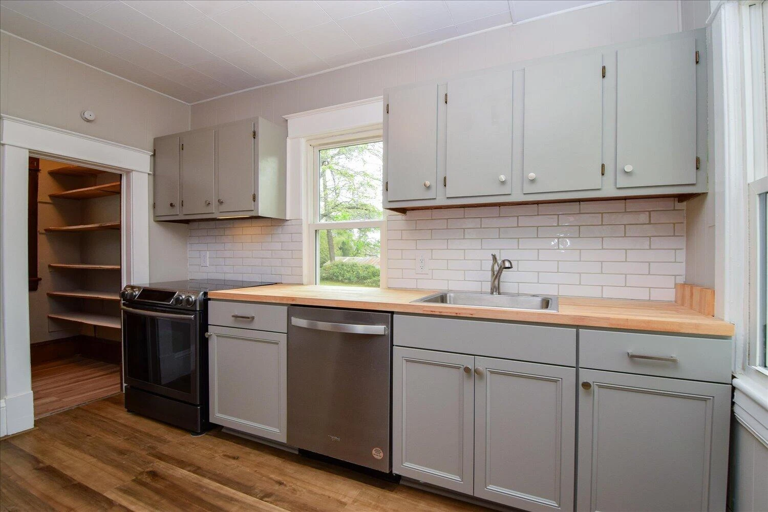 2249 Garden City BLVD SE - Photo 10