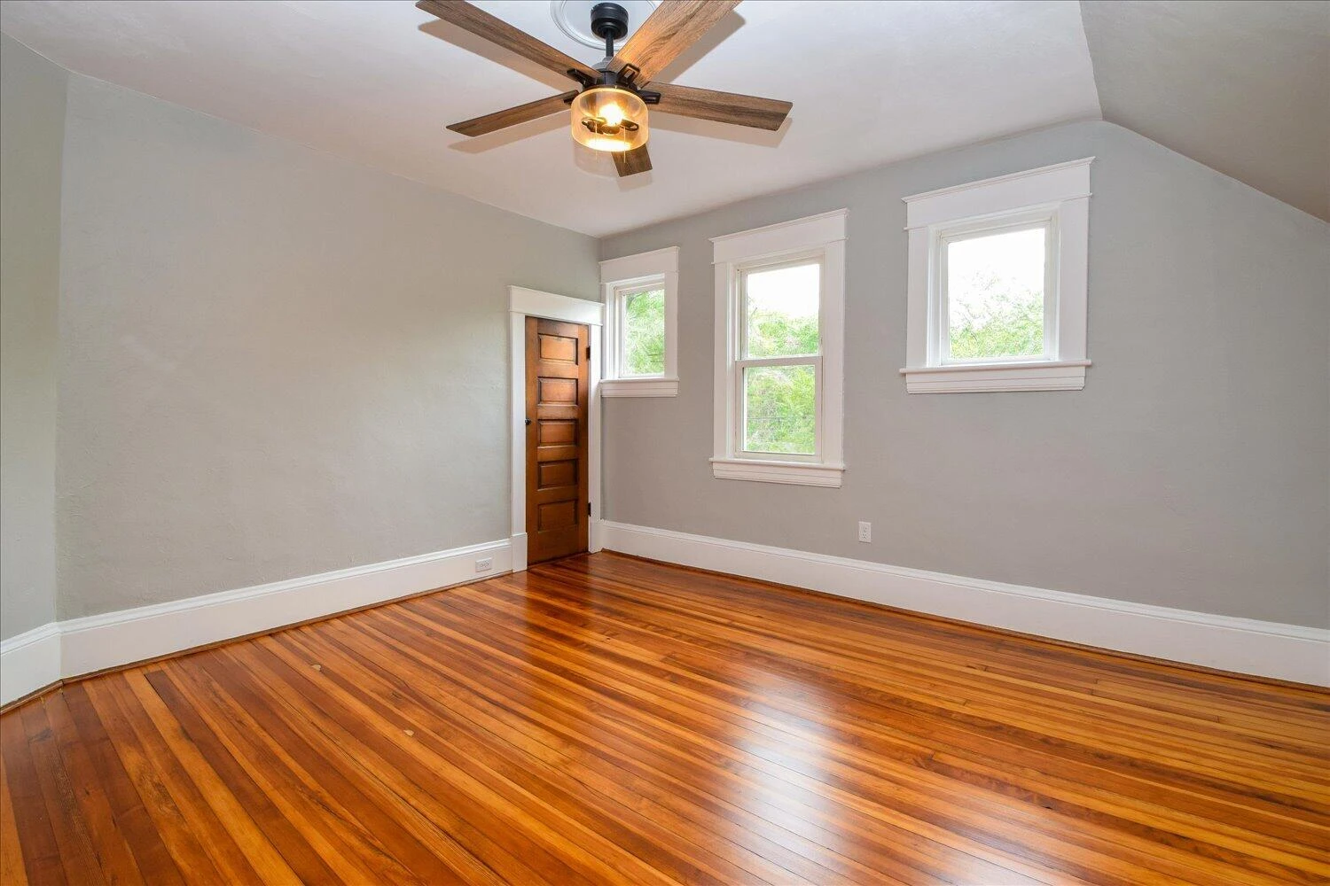 2249 Garden City BLVD SE - Photo 21