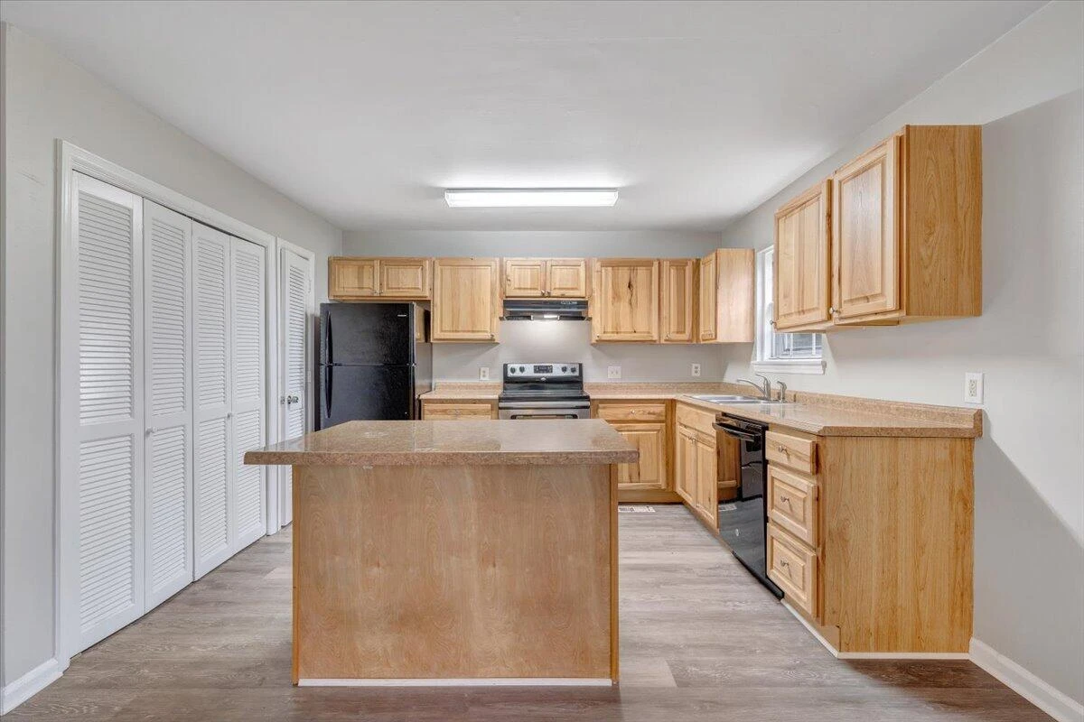 1702 Elbert DR - Photo 11