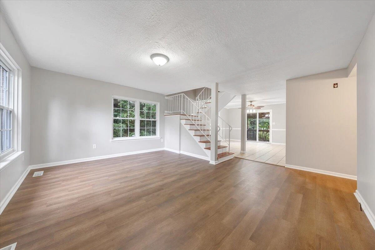1702 Elbert DR - Photo 17