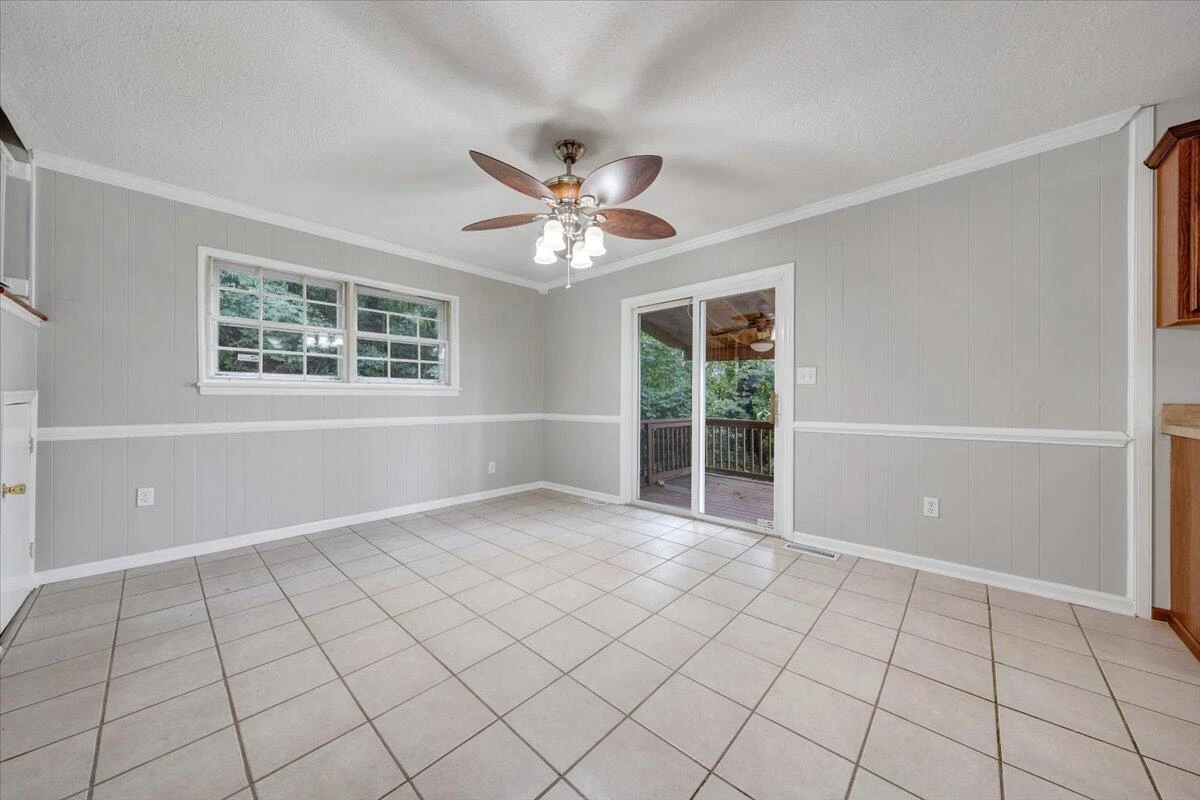 1702 Elbert DR - Photo 18