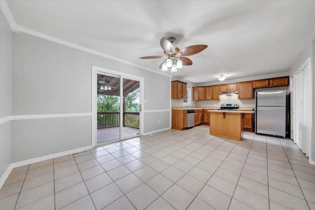 1702 Elbert DR - Photo 19