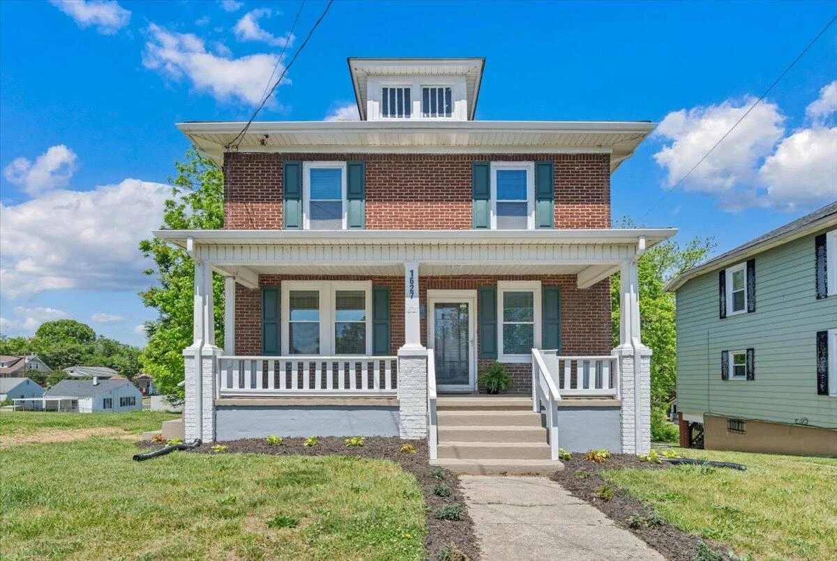 1627 Mercer AVE NW