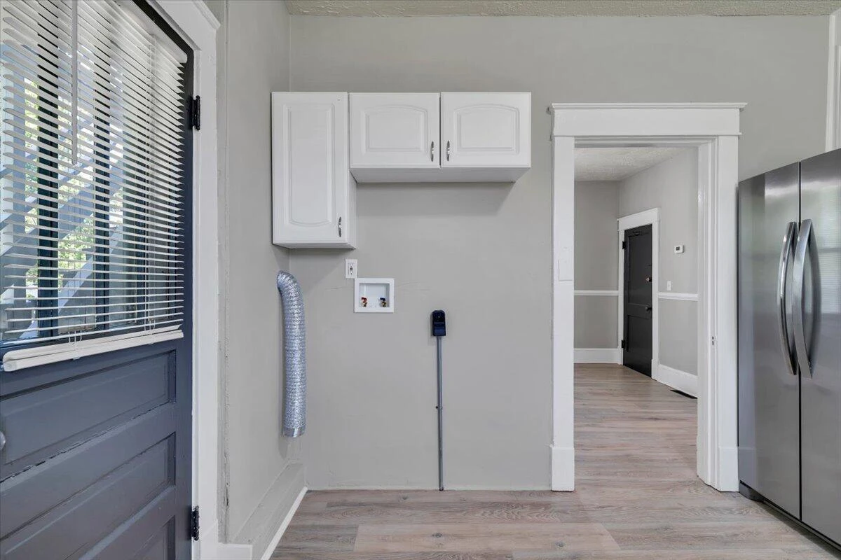 1627 Mercer AVE NW - Photo 19