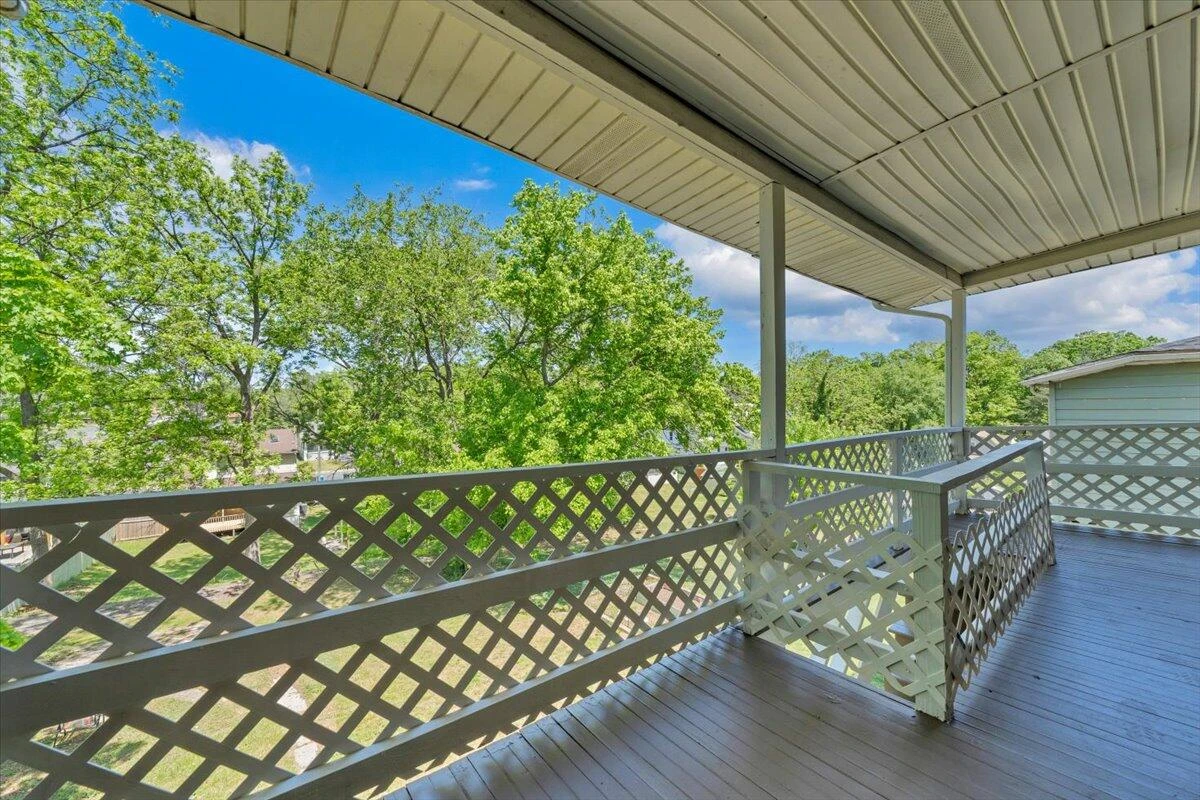 1627 Mercer AVE NW - Photo 36