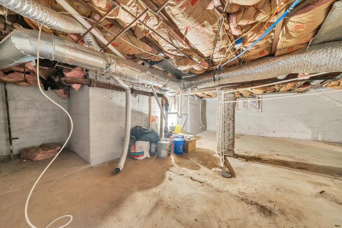 1627 Mercer AVE NW - Photo 44