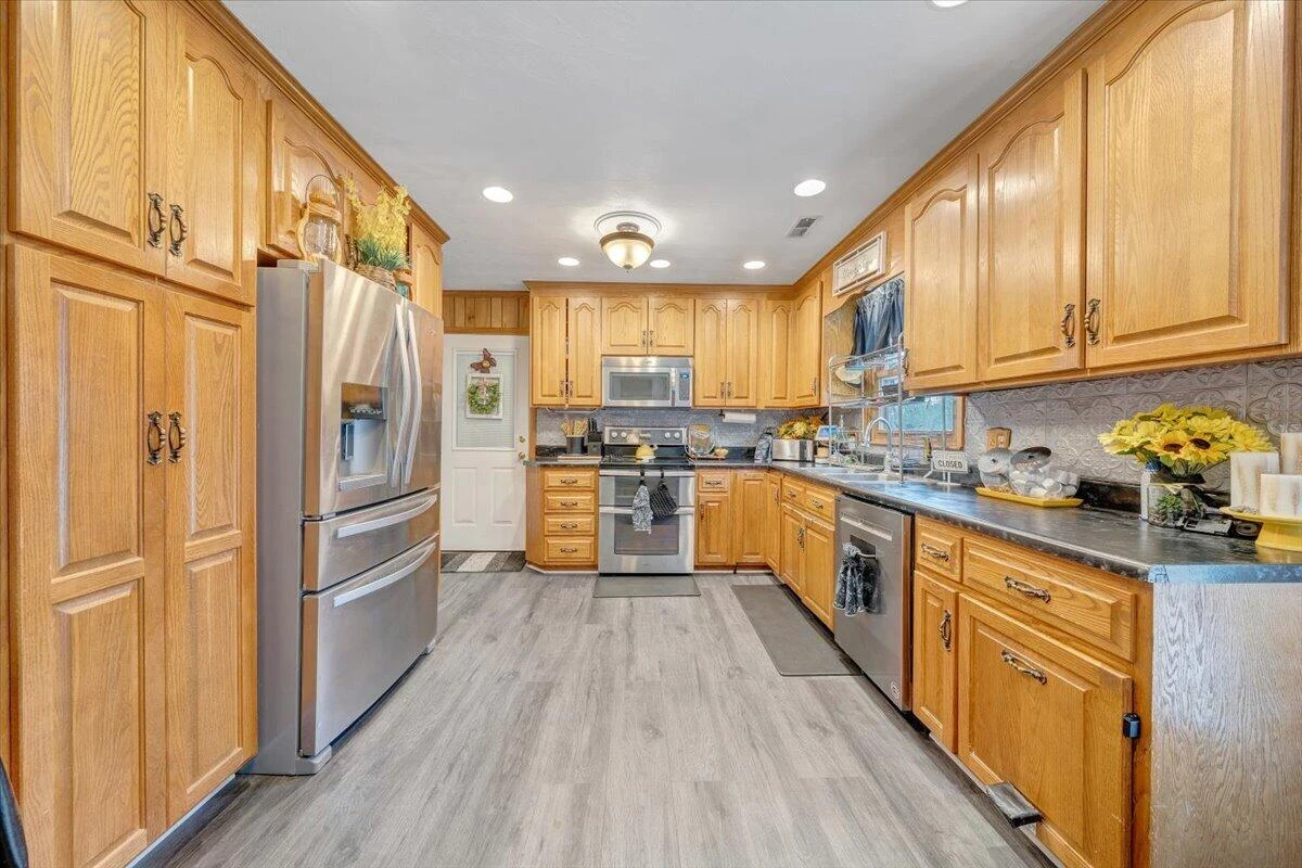1625 Eanes RD - Photo 15