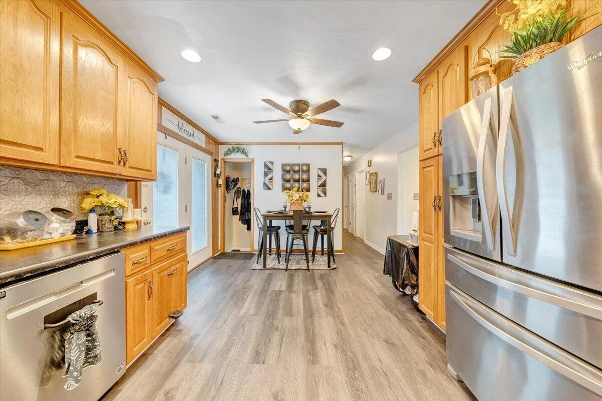 1625 Eanes RD - Photo 17