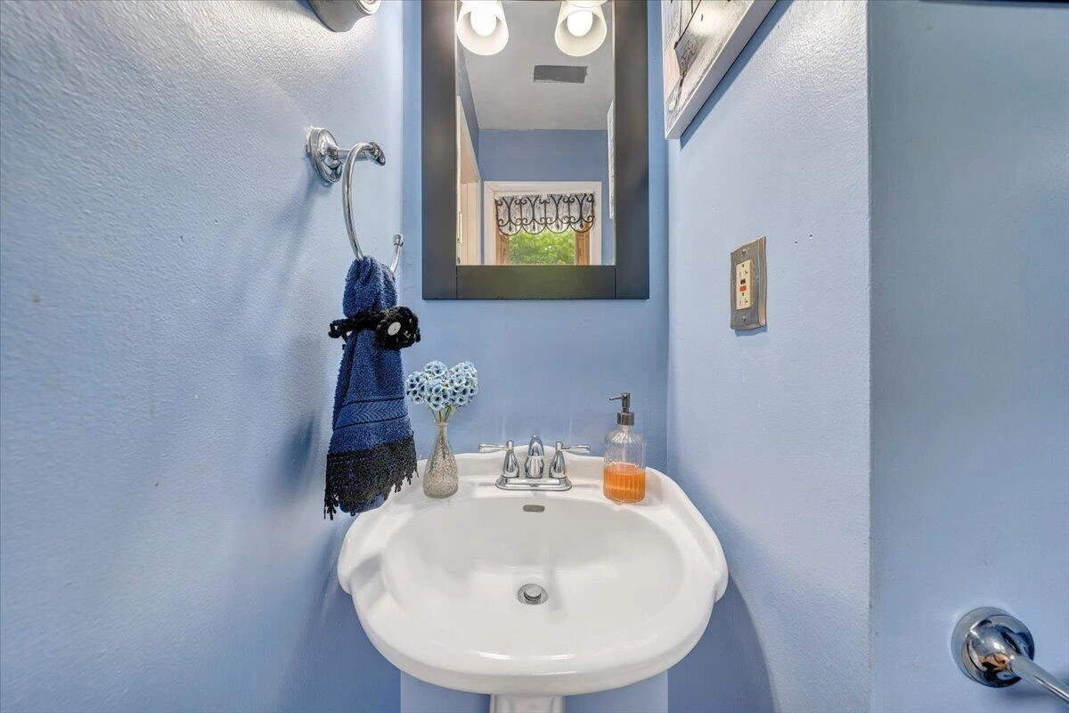 1625 Eanes RD - Photo 21