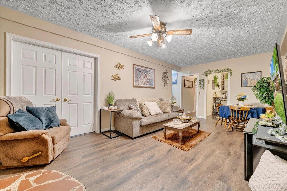1625 Eanes RD - Photo 36
