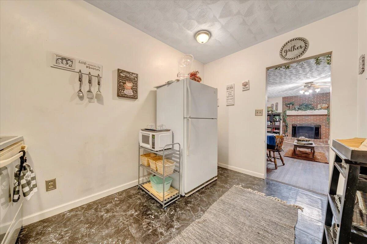 1625 Eanes RD - Photo 39
