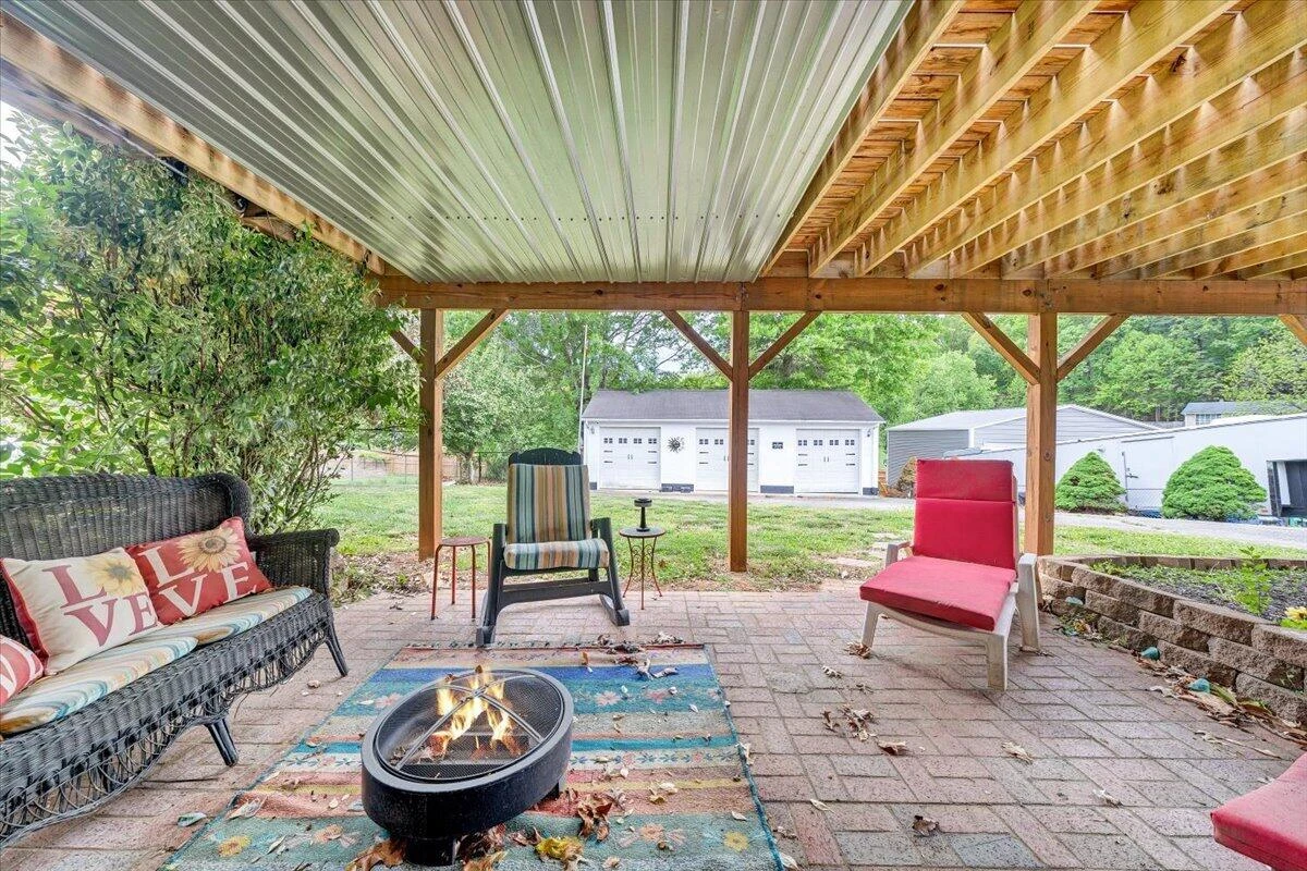1625 Eanes RD - Photo 56