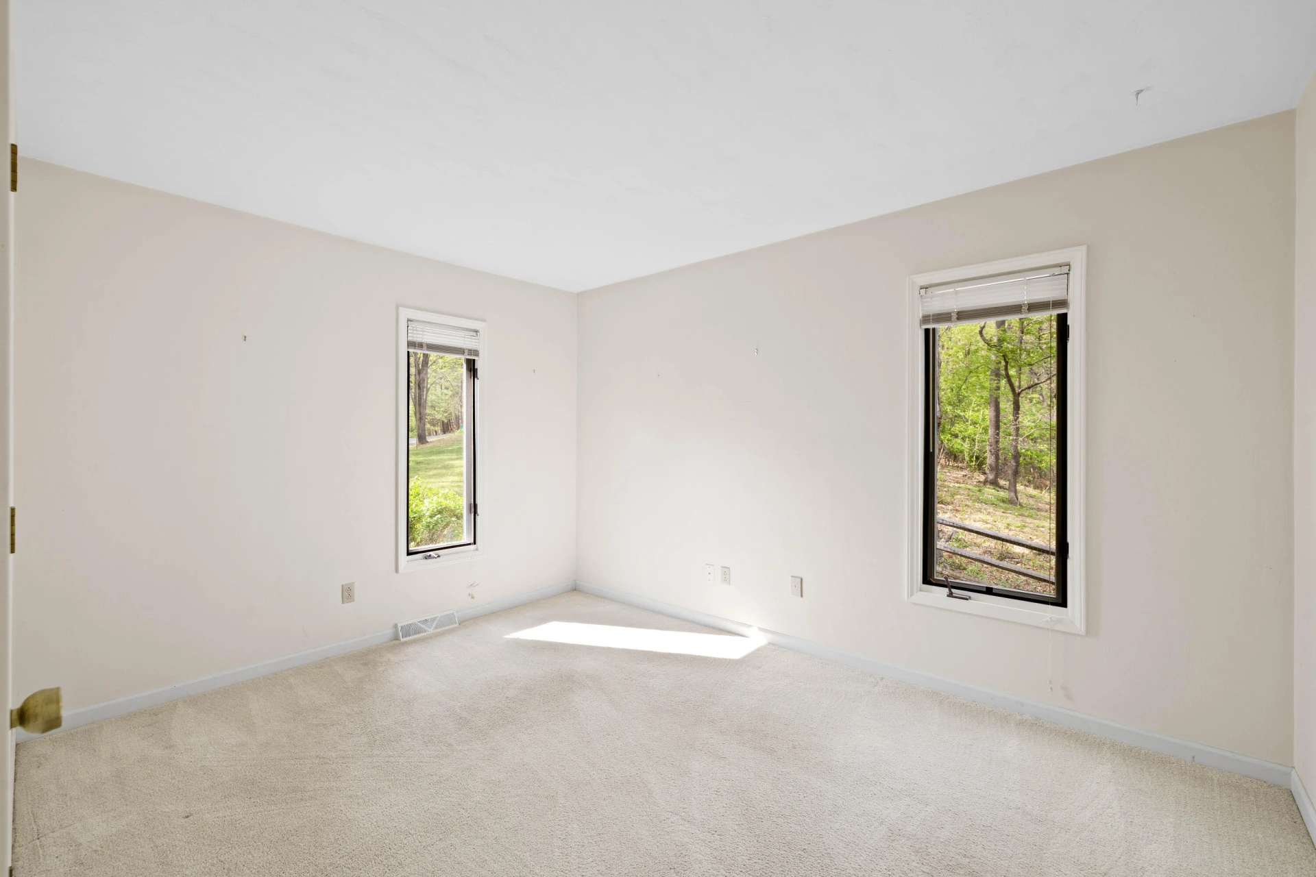 8501 Bent Mountain RD - Photo 20