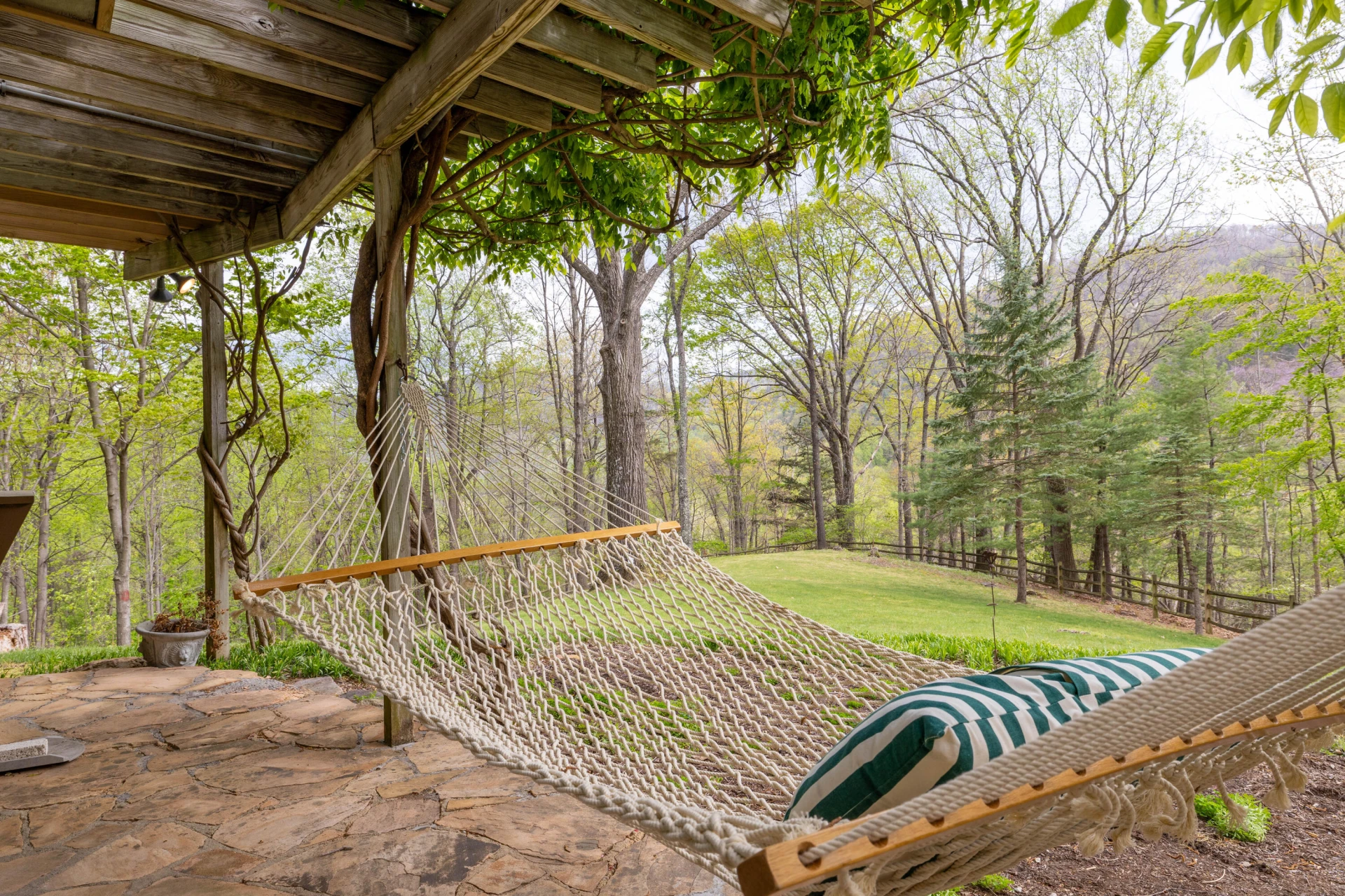 8501 Bent Mountain RD - Photo 30