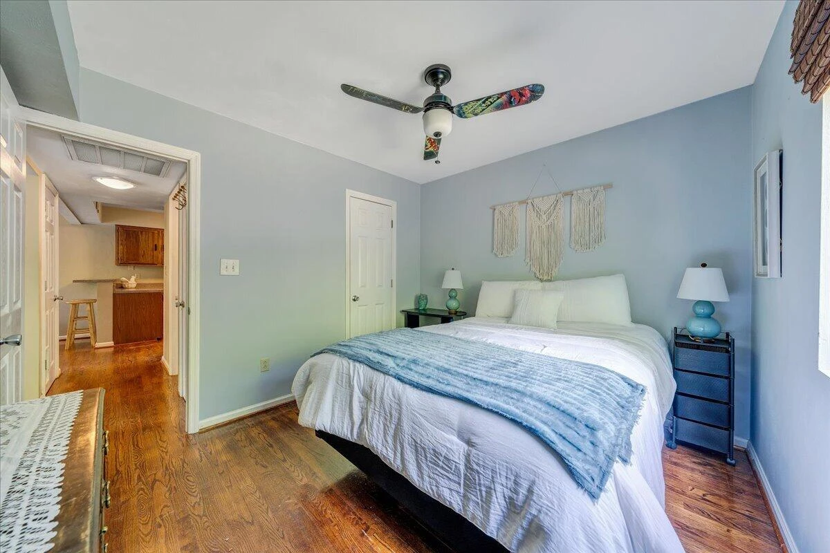 8664 Martins Creek RD - Photo 14