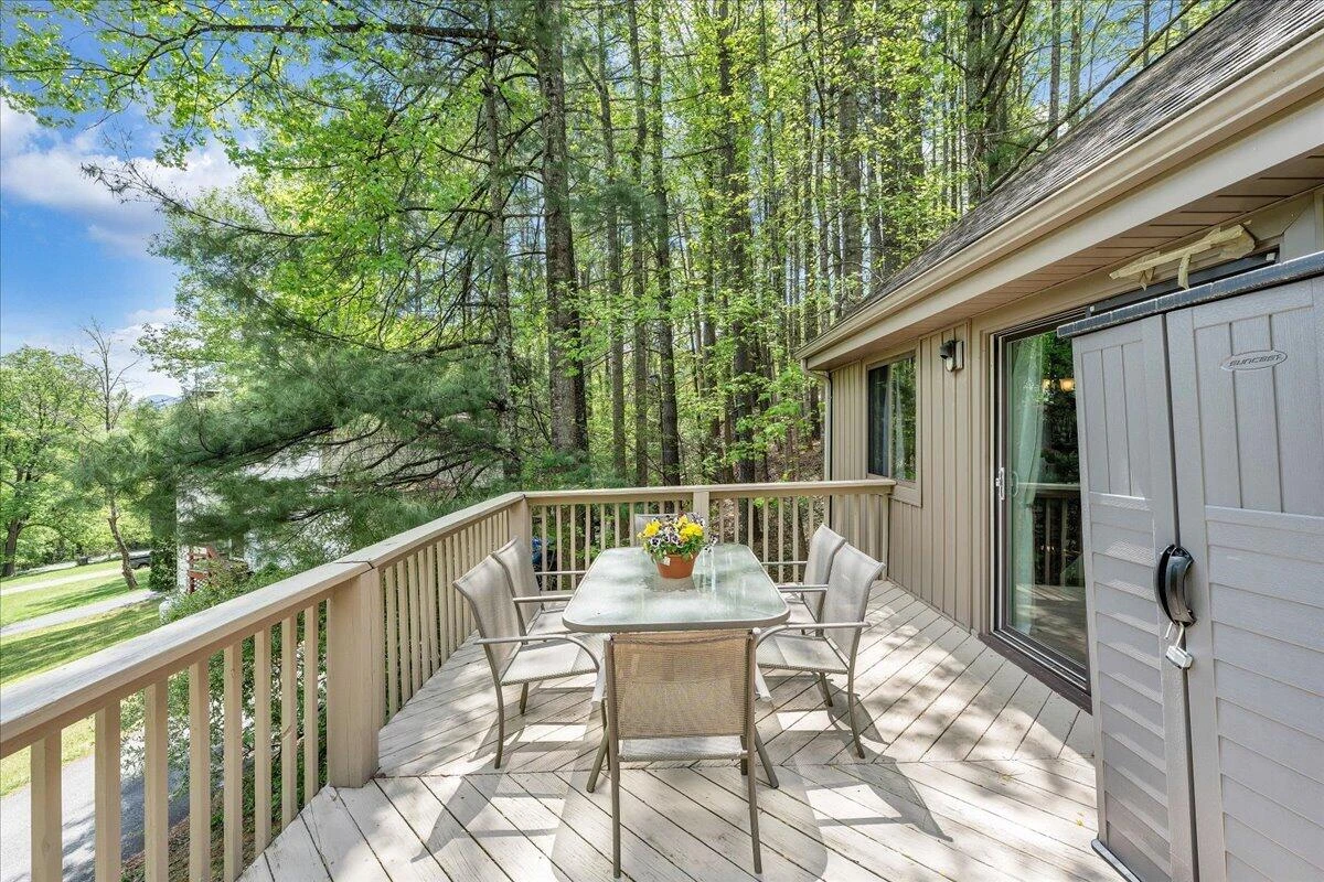 8664 Martins Creek RD - Photo 28