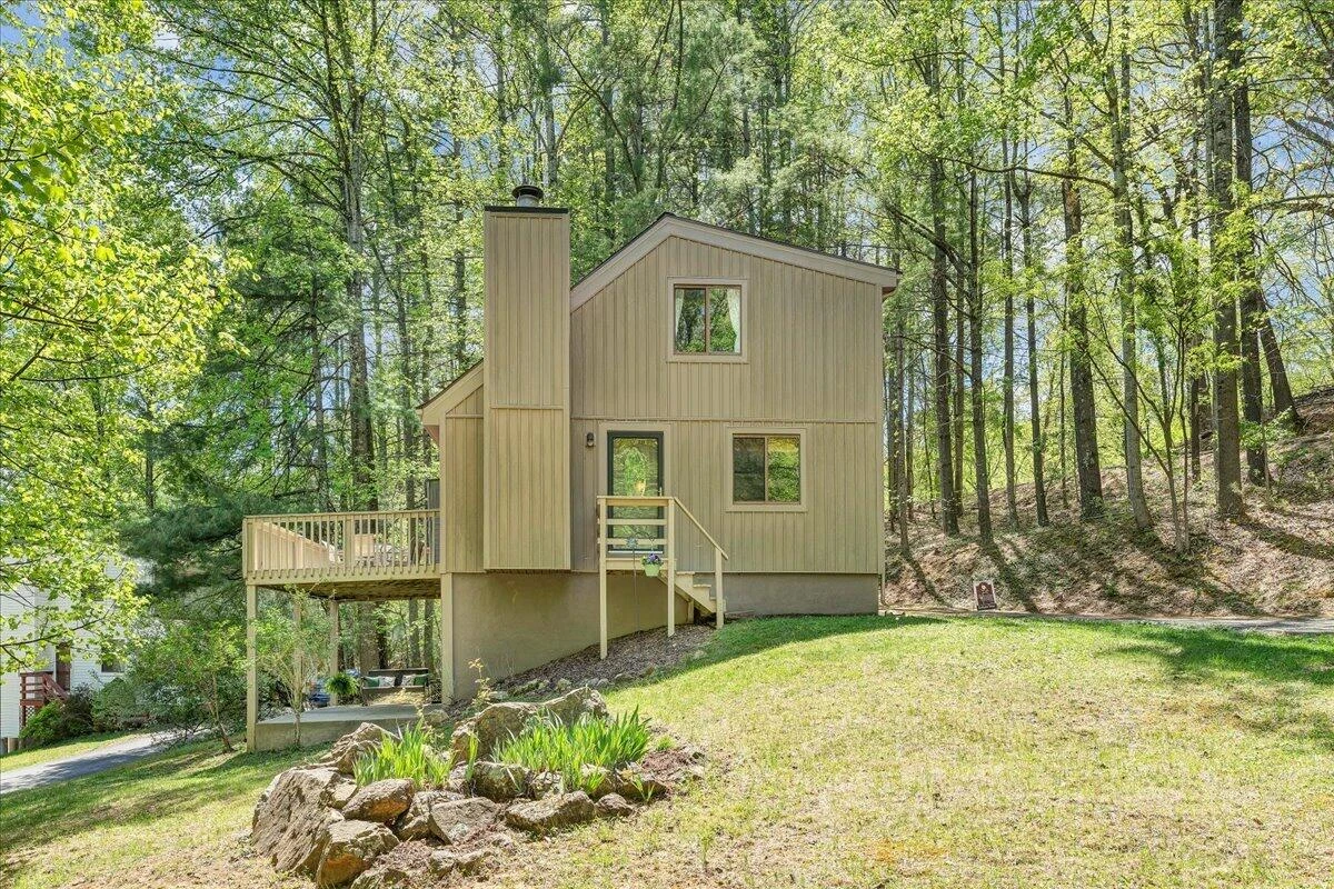 8664 Martins Creek RD - Photo 37