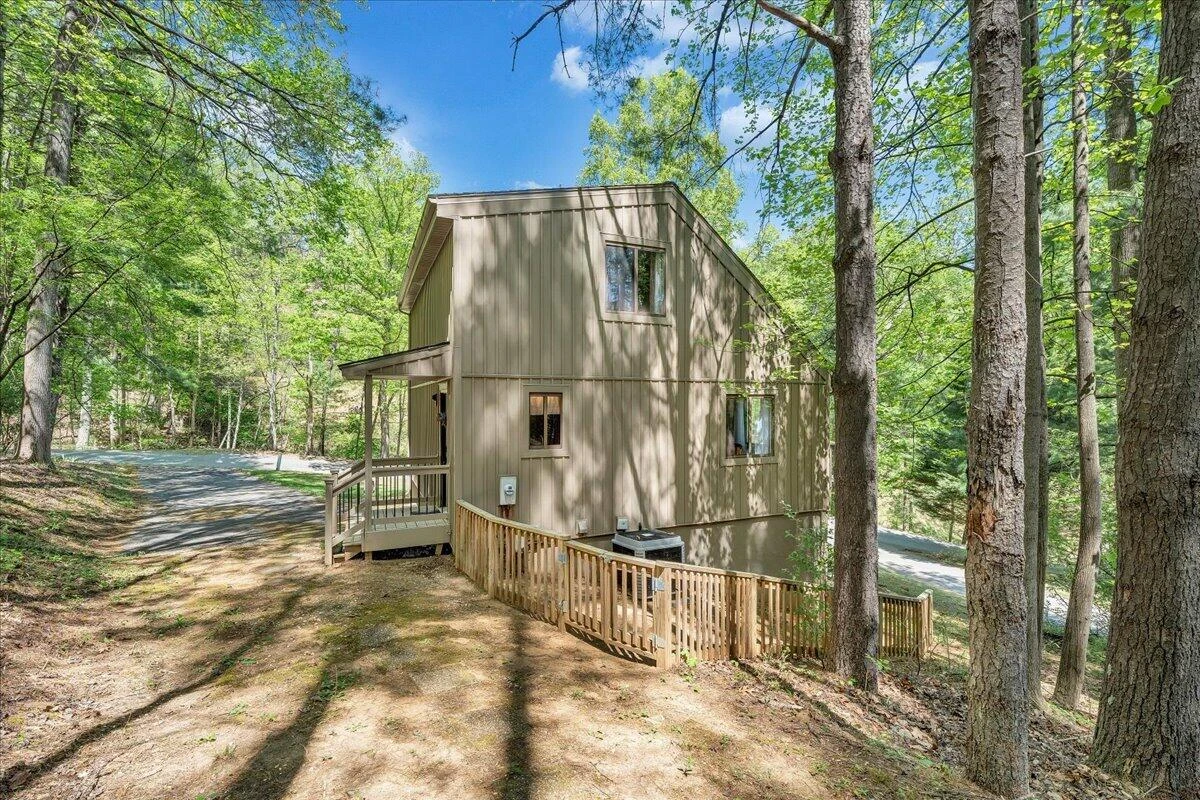 8664 Martins Creek RD - Photo 41