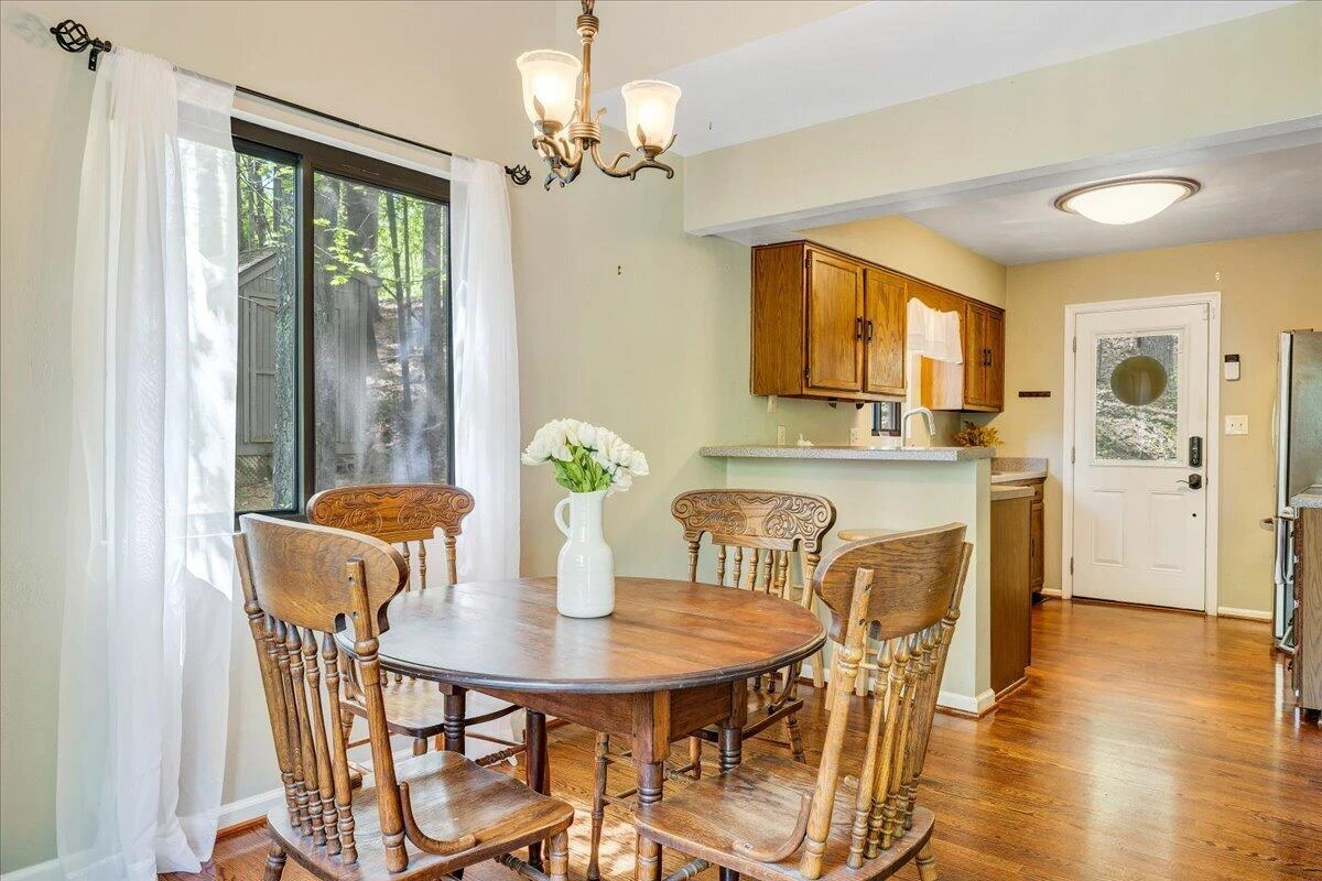8664 Martins Creek RD - Photo 8
