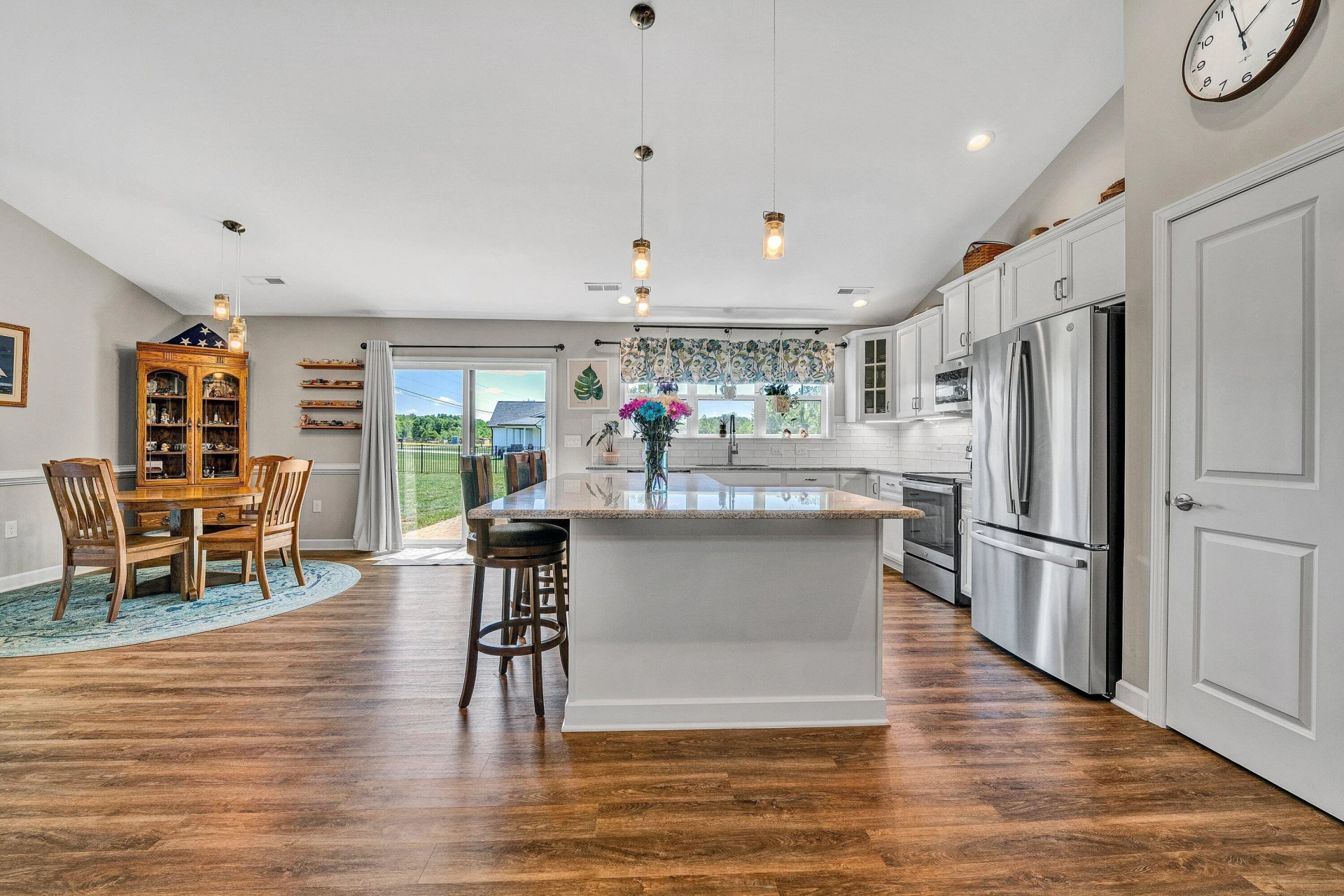 915 Morewood RD - Photo 10