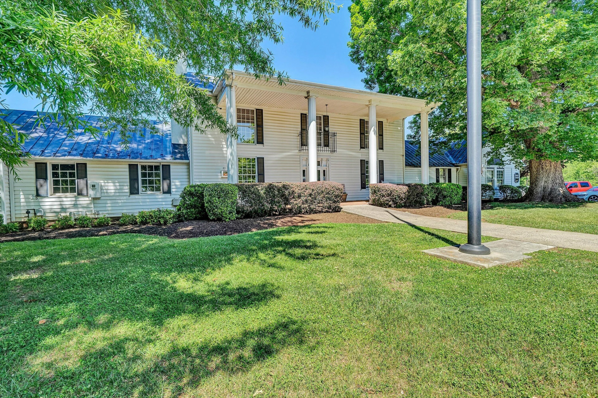 915 Morewood RD - Photo 50
