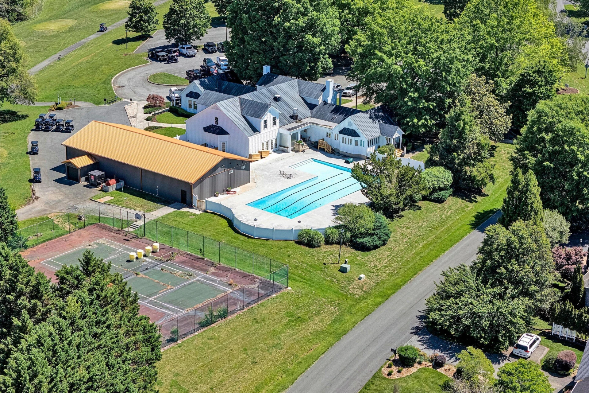 915 Morewood RD - Photo 56