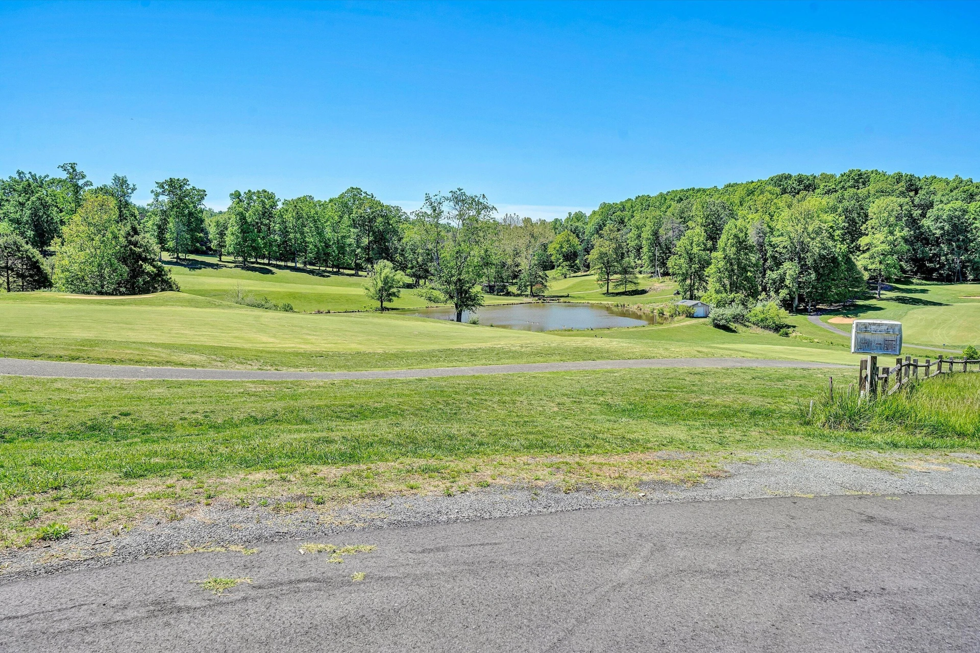 915 Morewood RD - Photo 57
