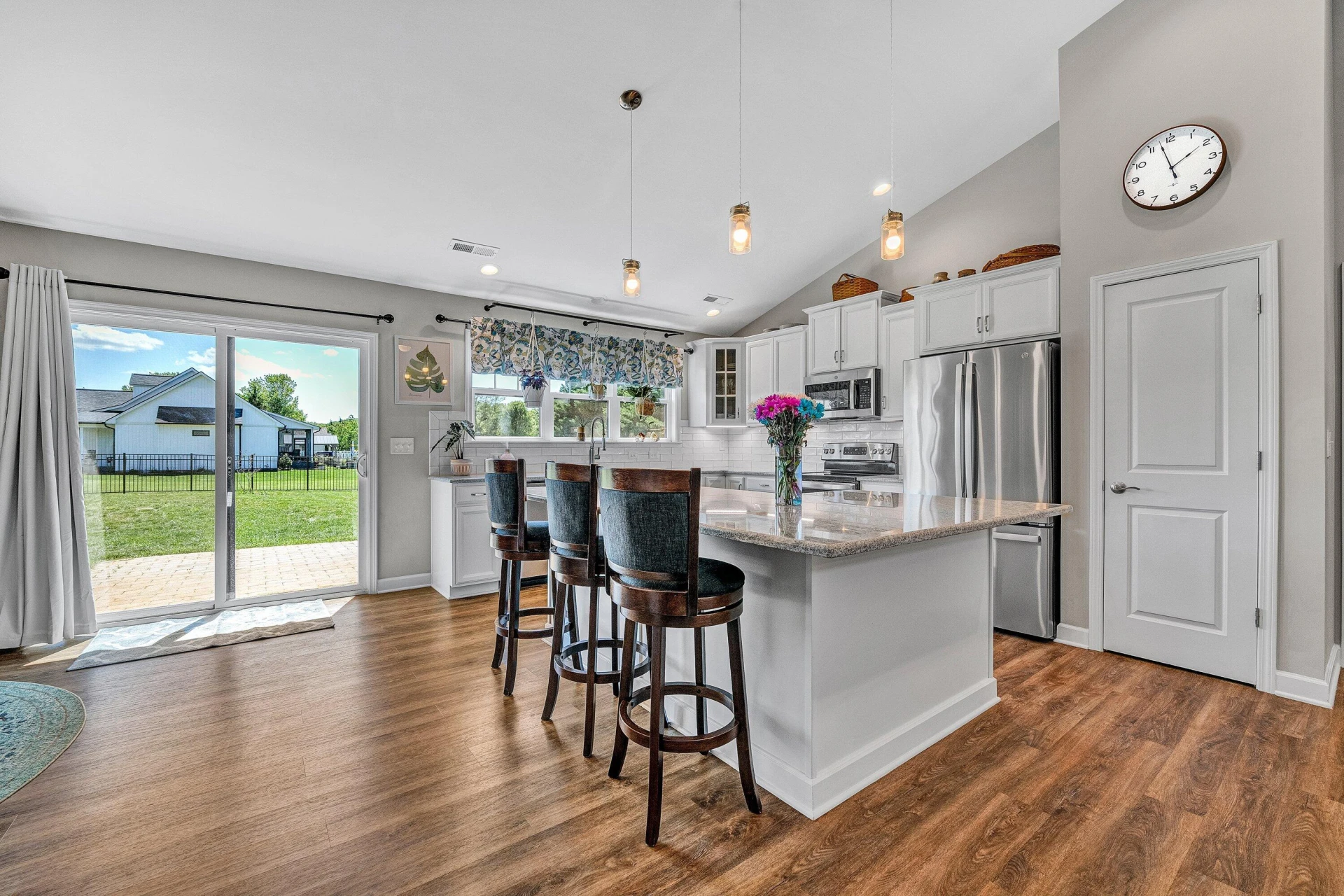 915 Morewood RD - Photo 9